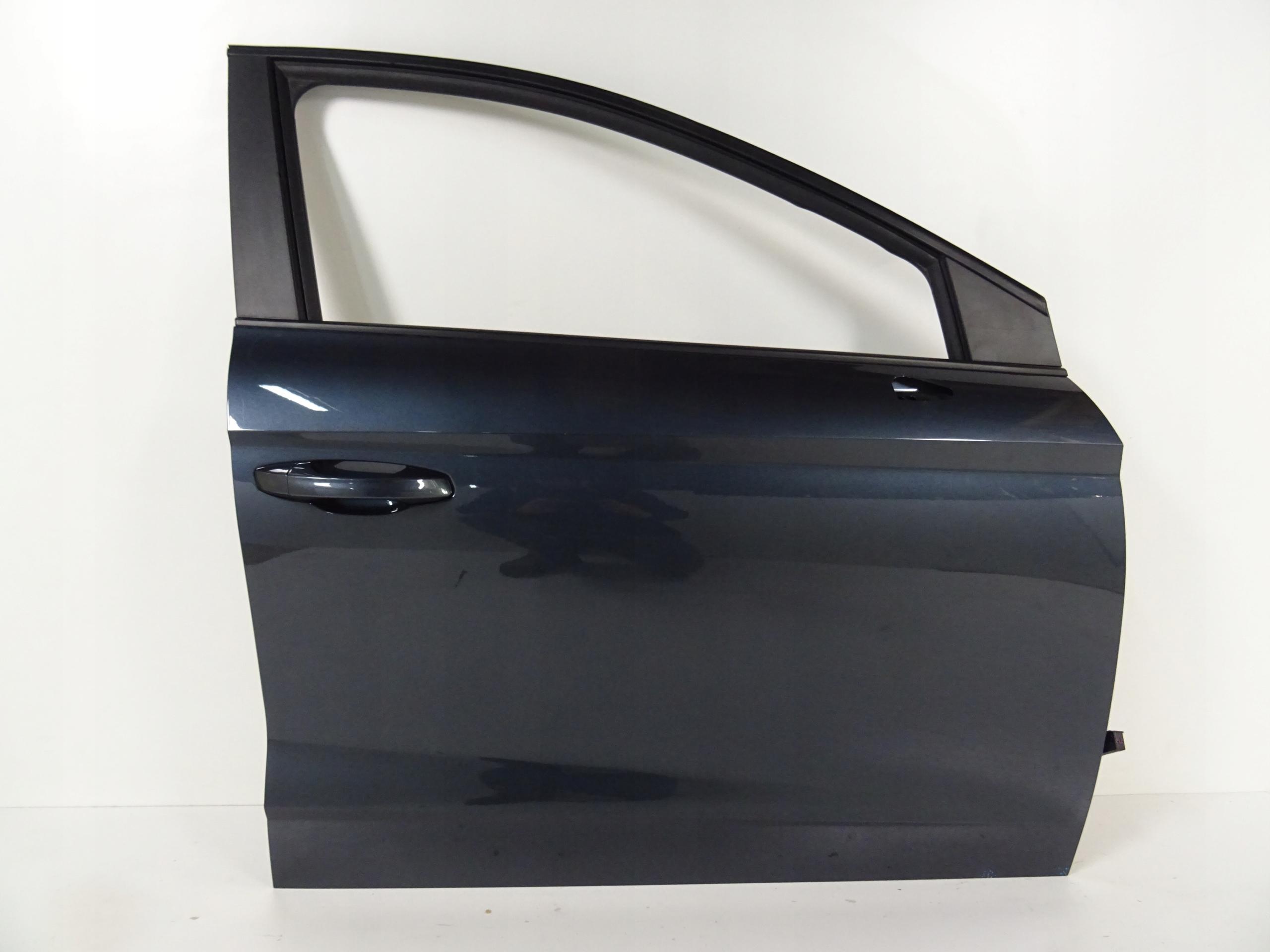 SEAT IBIZA V 6F DRZWI PRAWE PRZÓD PERŁA 2020