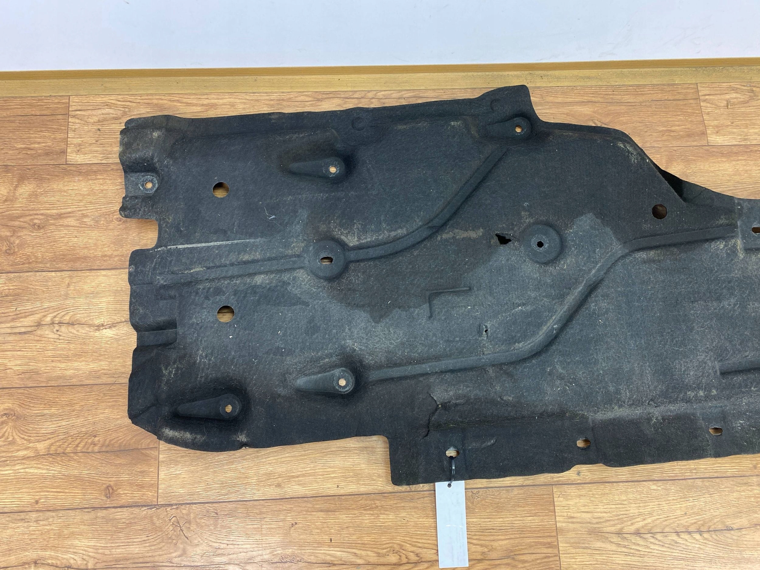 cover lower of the engine left Ford Mustang VII MK7 2024+