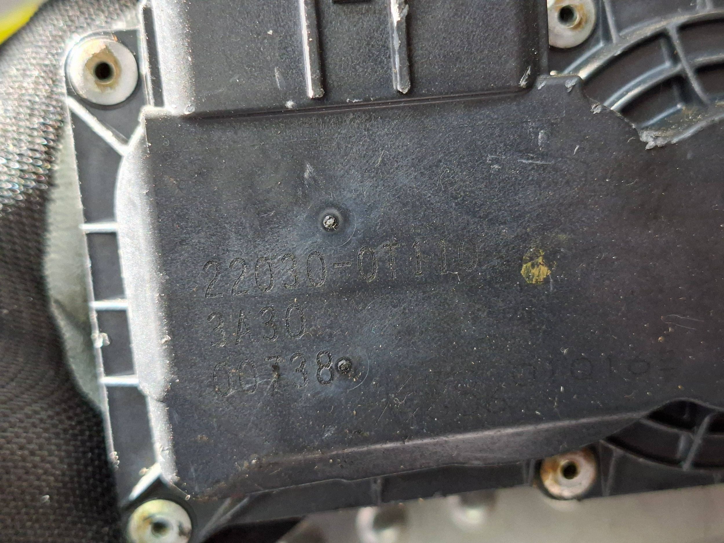valvola a farfalla TOYOTA COROLLA E21 CH-R 19- 1.8 HSD 22030-0T110