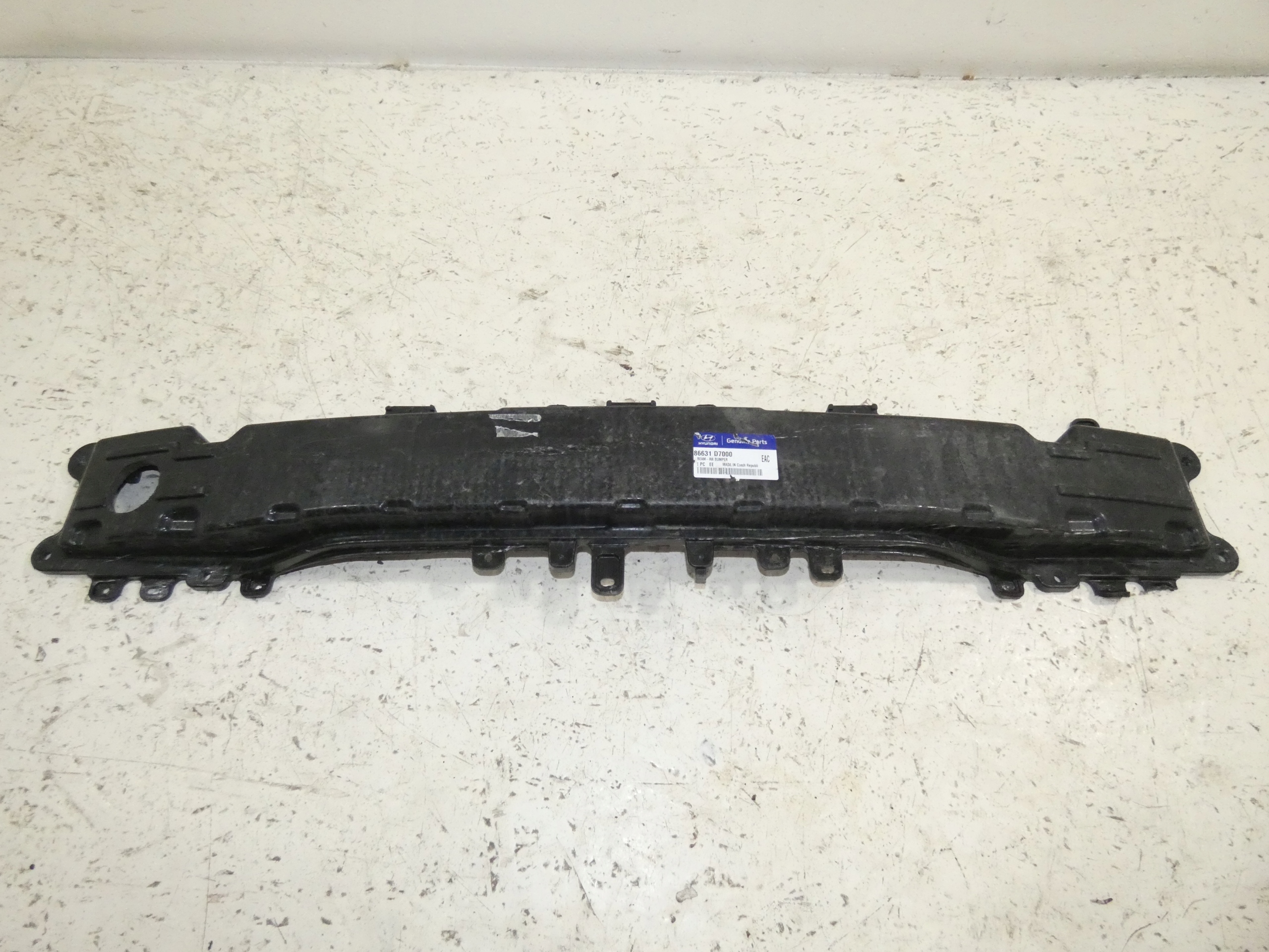 Hyundai Tucson II bumper support rear part 86631-D7000