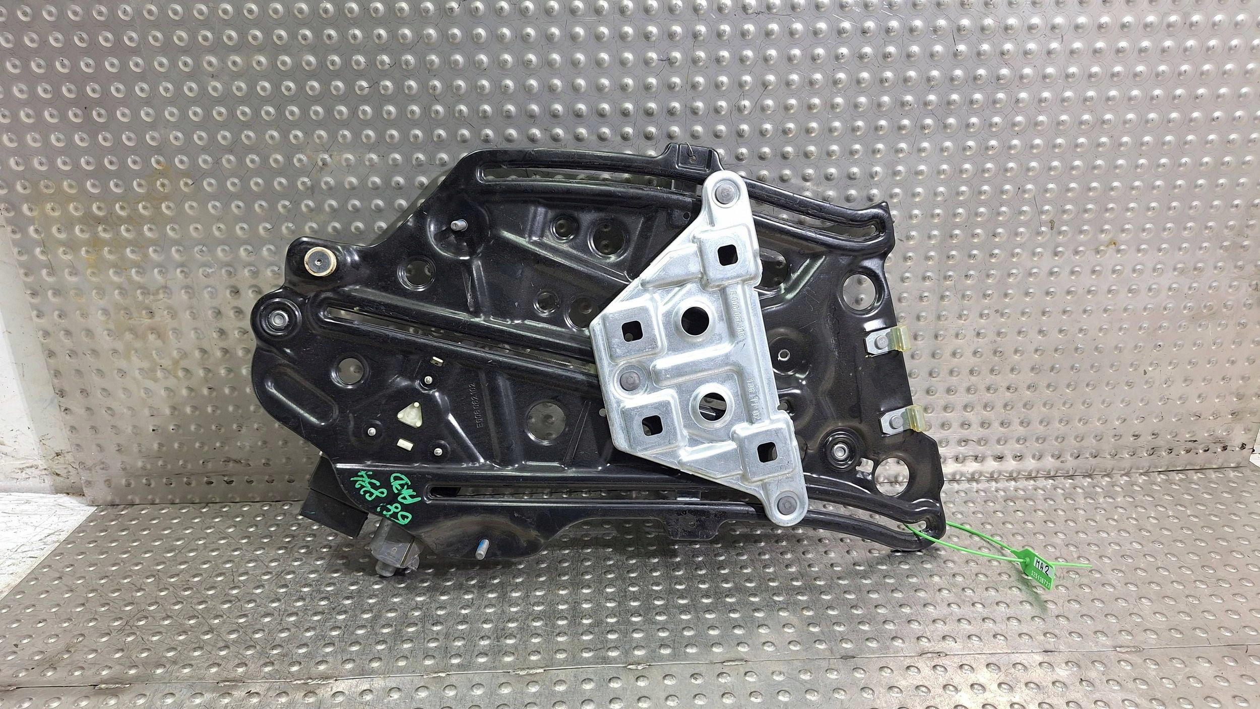 mechanism lifting windows right 8P7839398E VW GOLF VI 5K7 A3 8P CABRIO