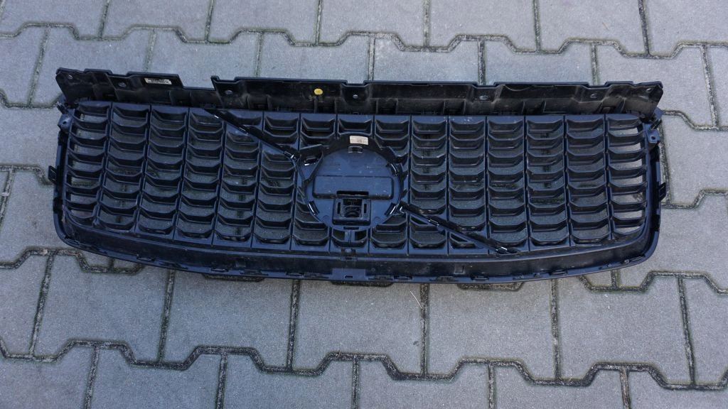 VOLVO XC90 II R-DESIGN - GRILL ATRAPA CHŁODNICY Numer katalogowy części 30678983