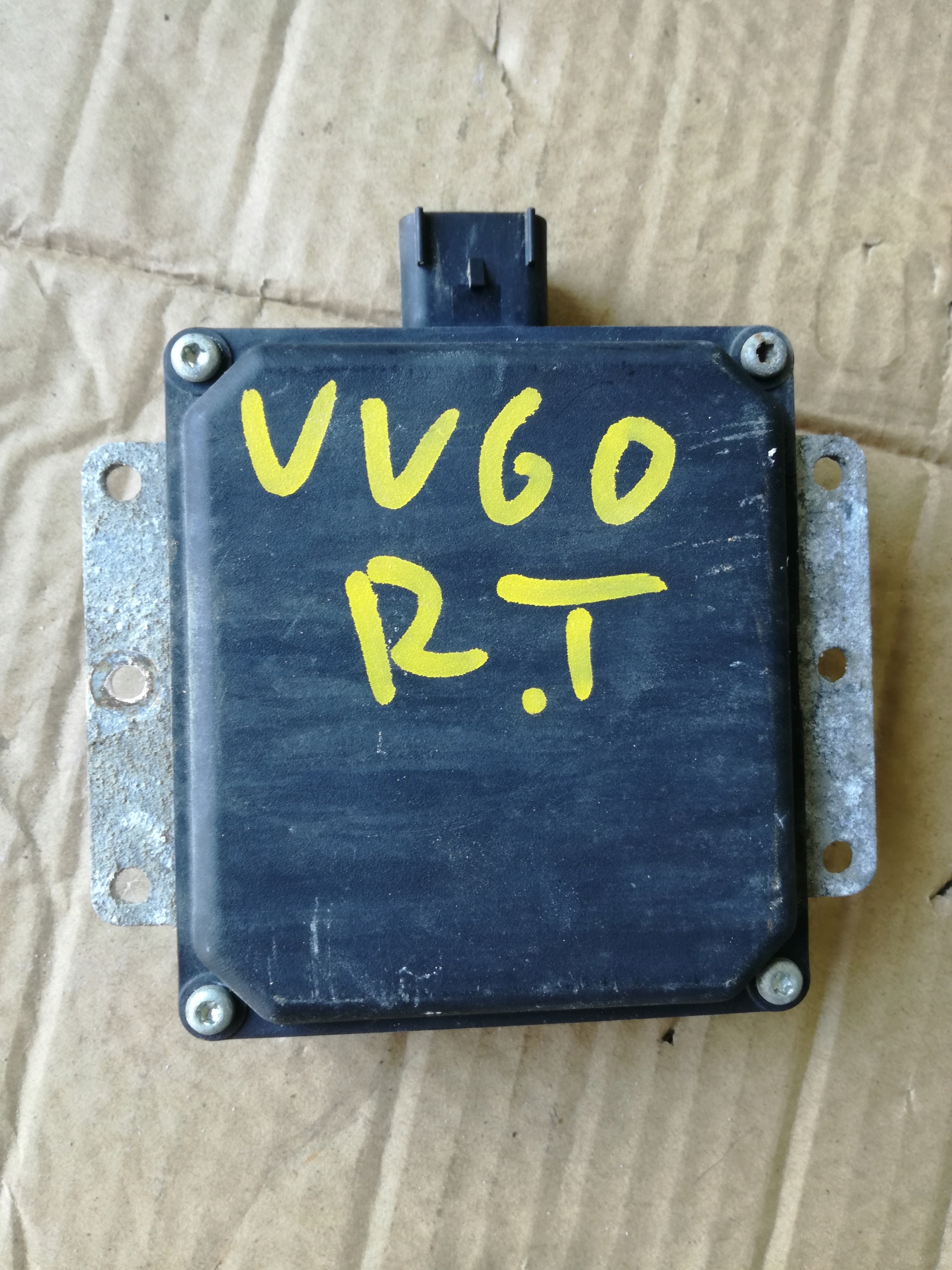 volvo V60 и S60 II модуль 31406224