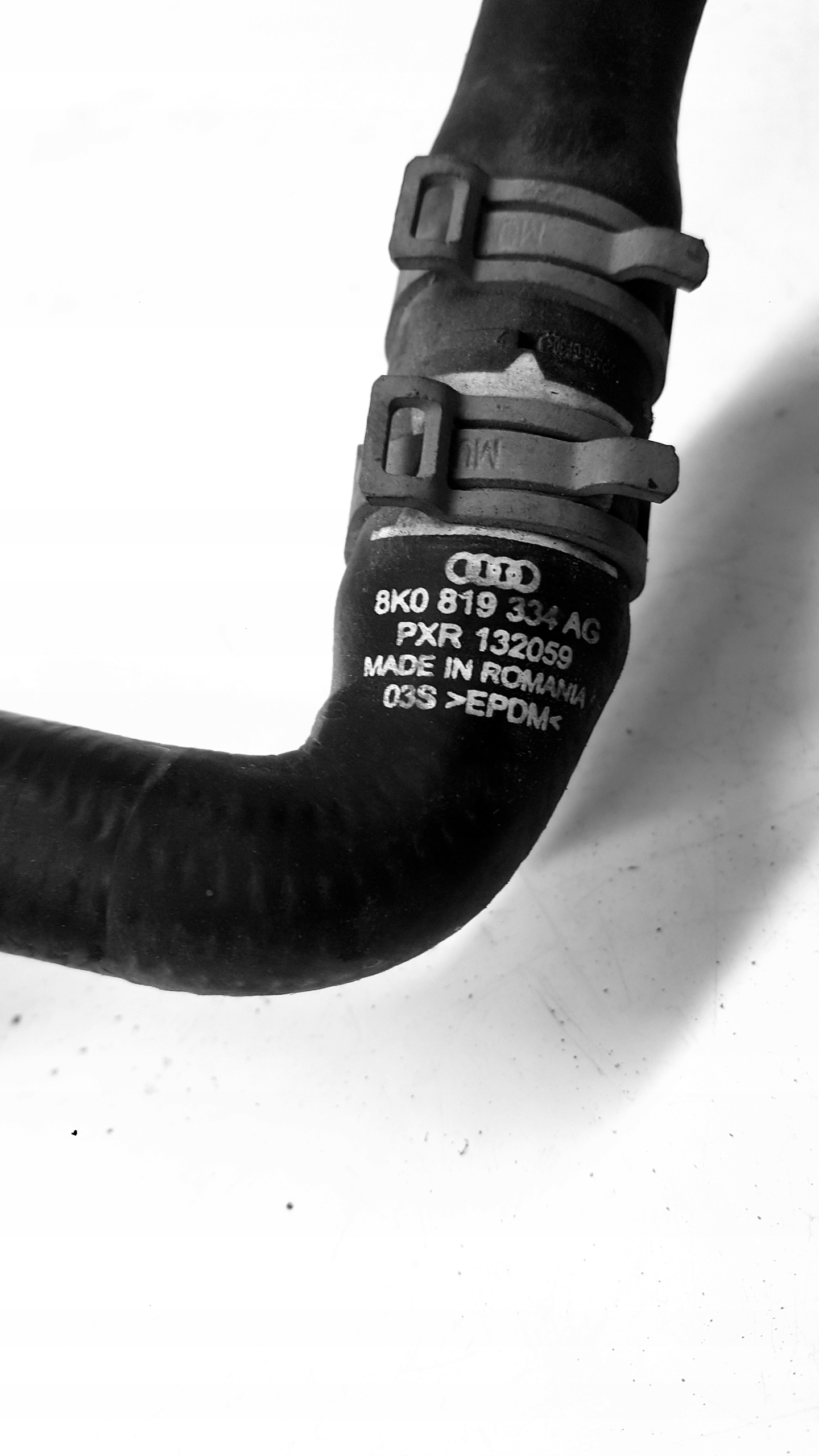 crijevo cijev vode AUDI A4 B8 A5 8T Q5 8R 8K0819334AG