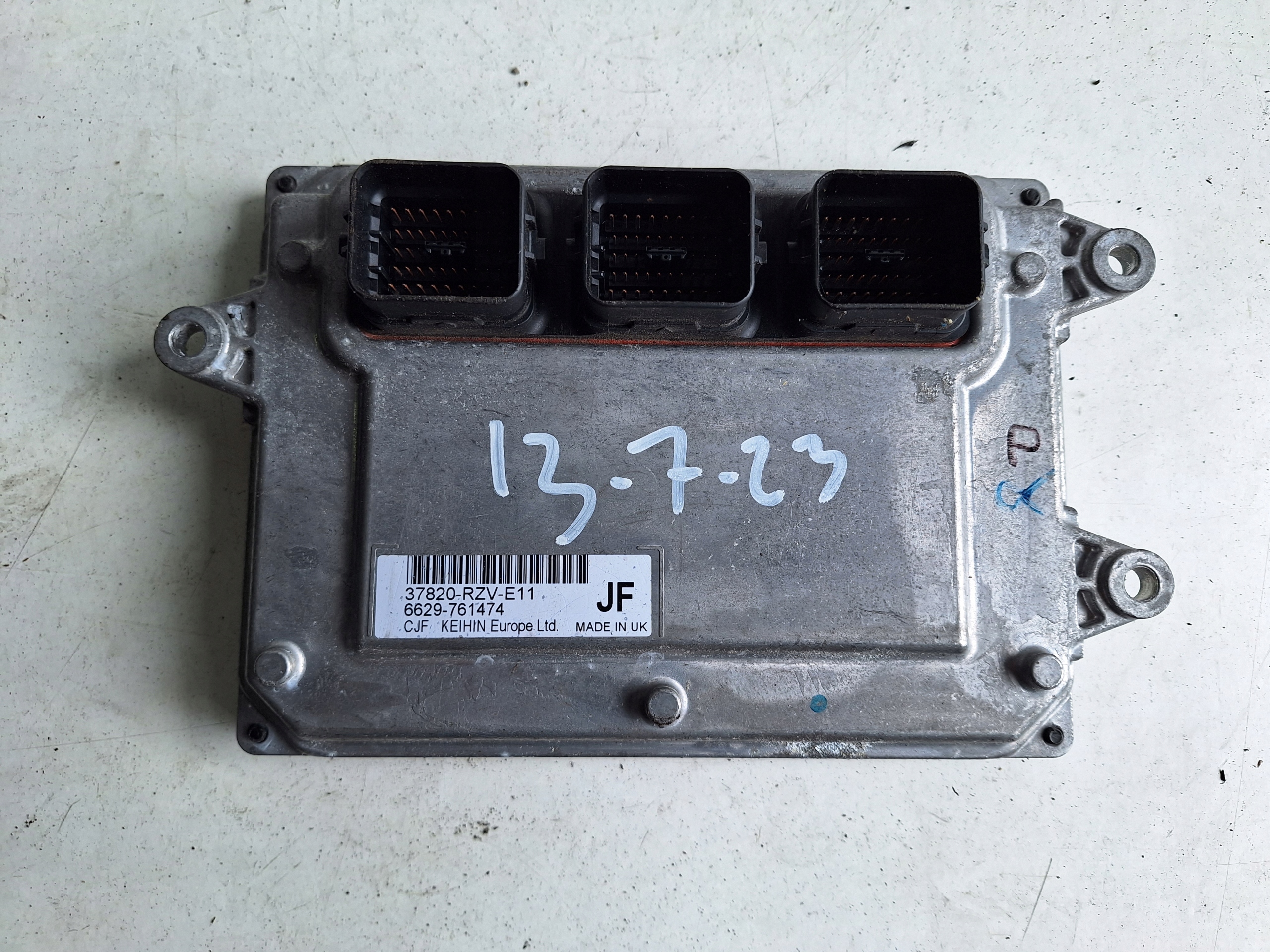 HONDA control unit of the engine 37820-RZV-E11 JF