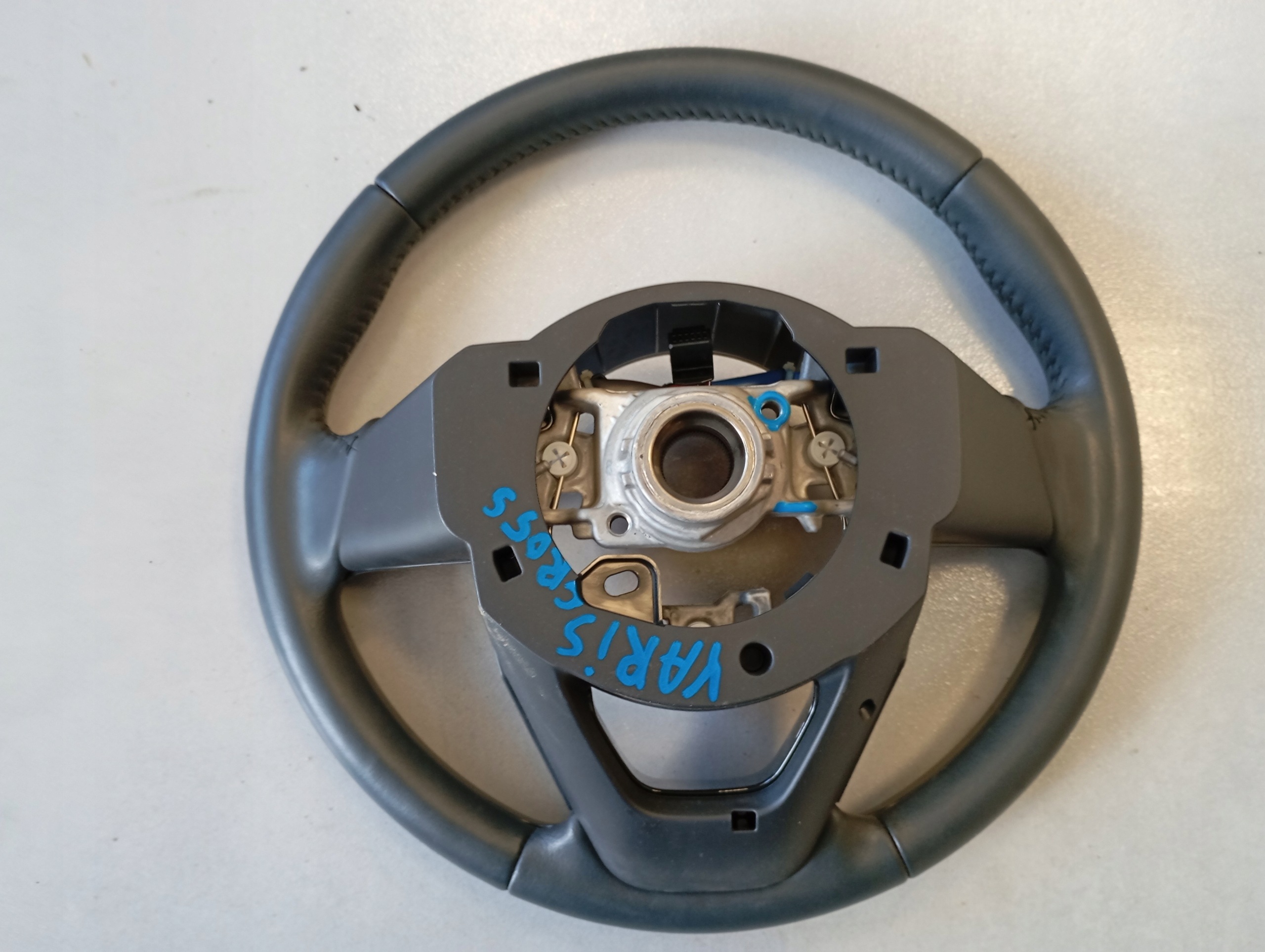 lenkrad TOYOTA YARIS CROSS