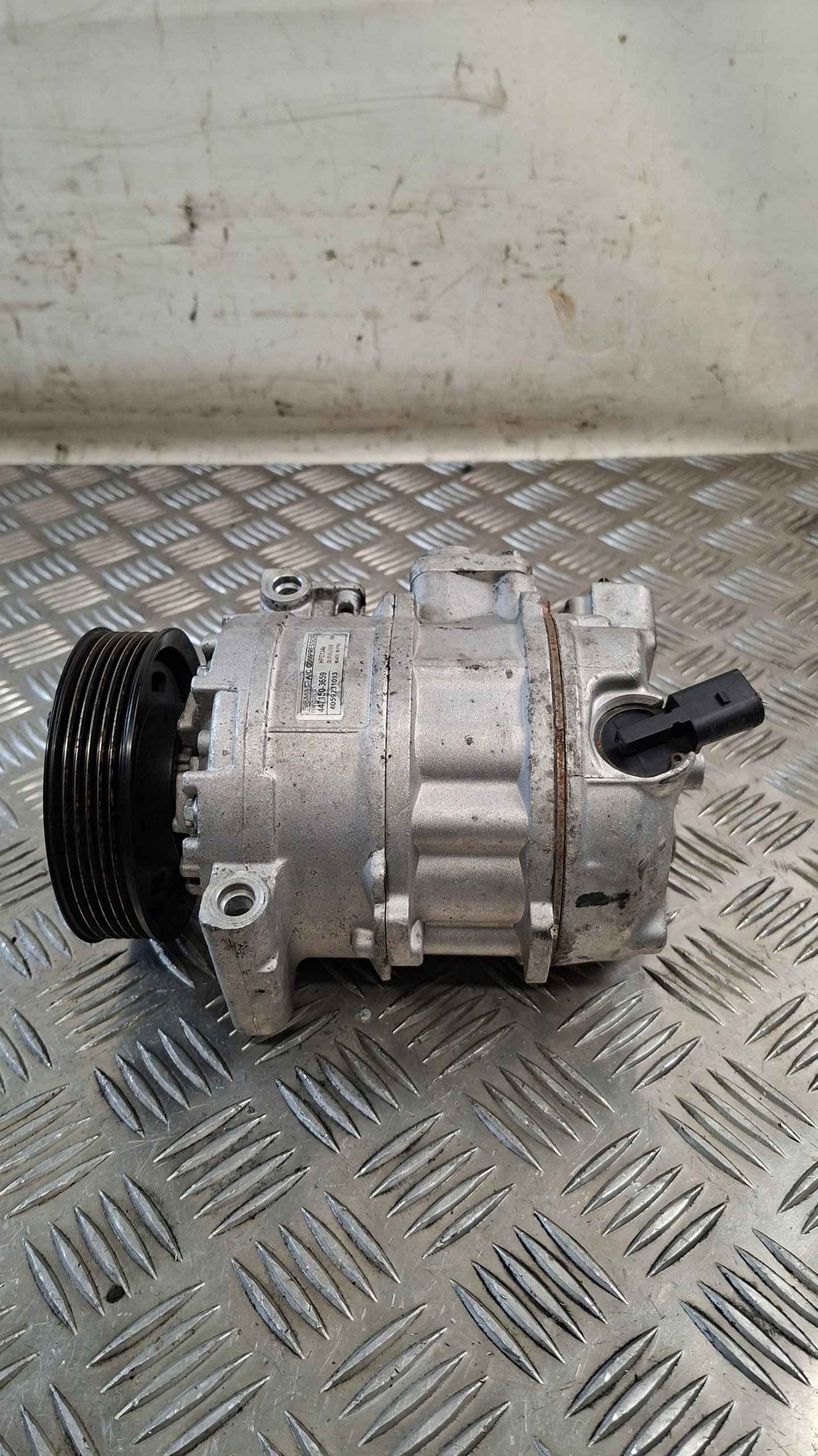 compresseur de climatisation VW TOURAN et 1.9TDI