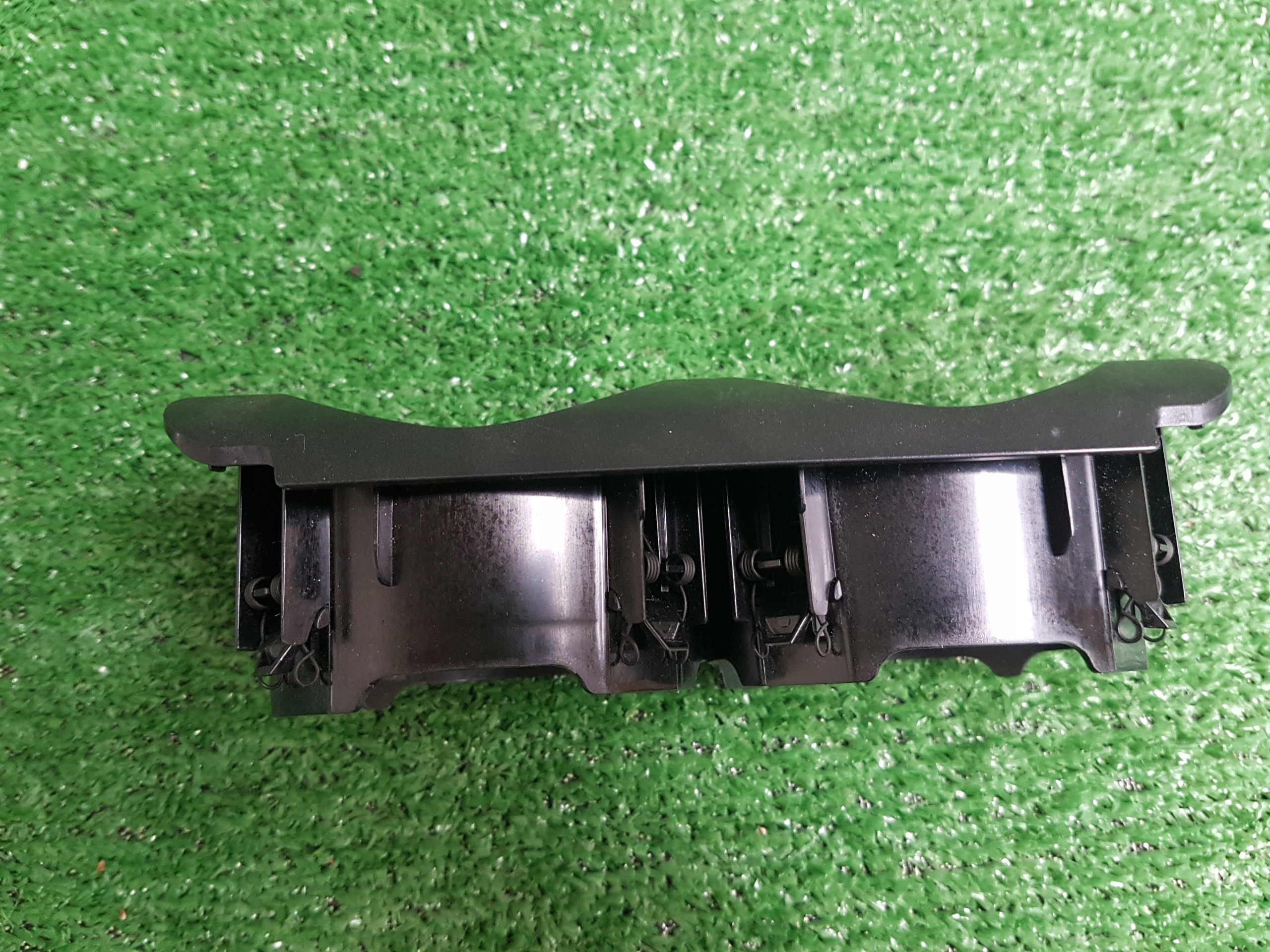 passenger compartment bracket for MERCEDES-BENZ C KLASA W205 A2056800691