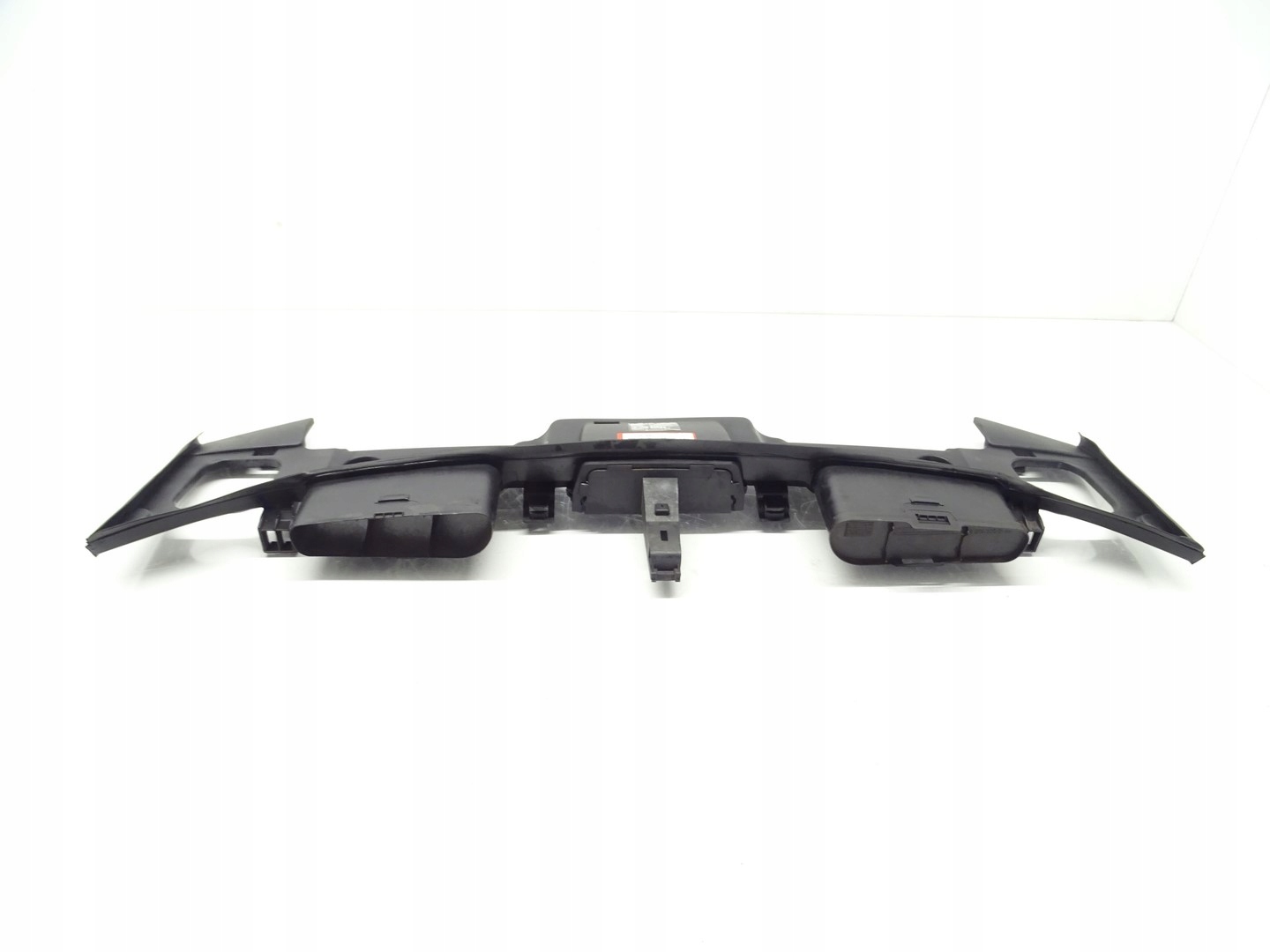 kryt stěny předního MERCEDES CLS 250 A2048174920