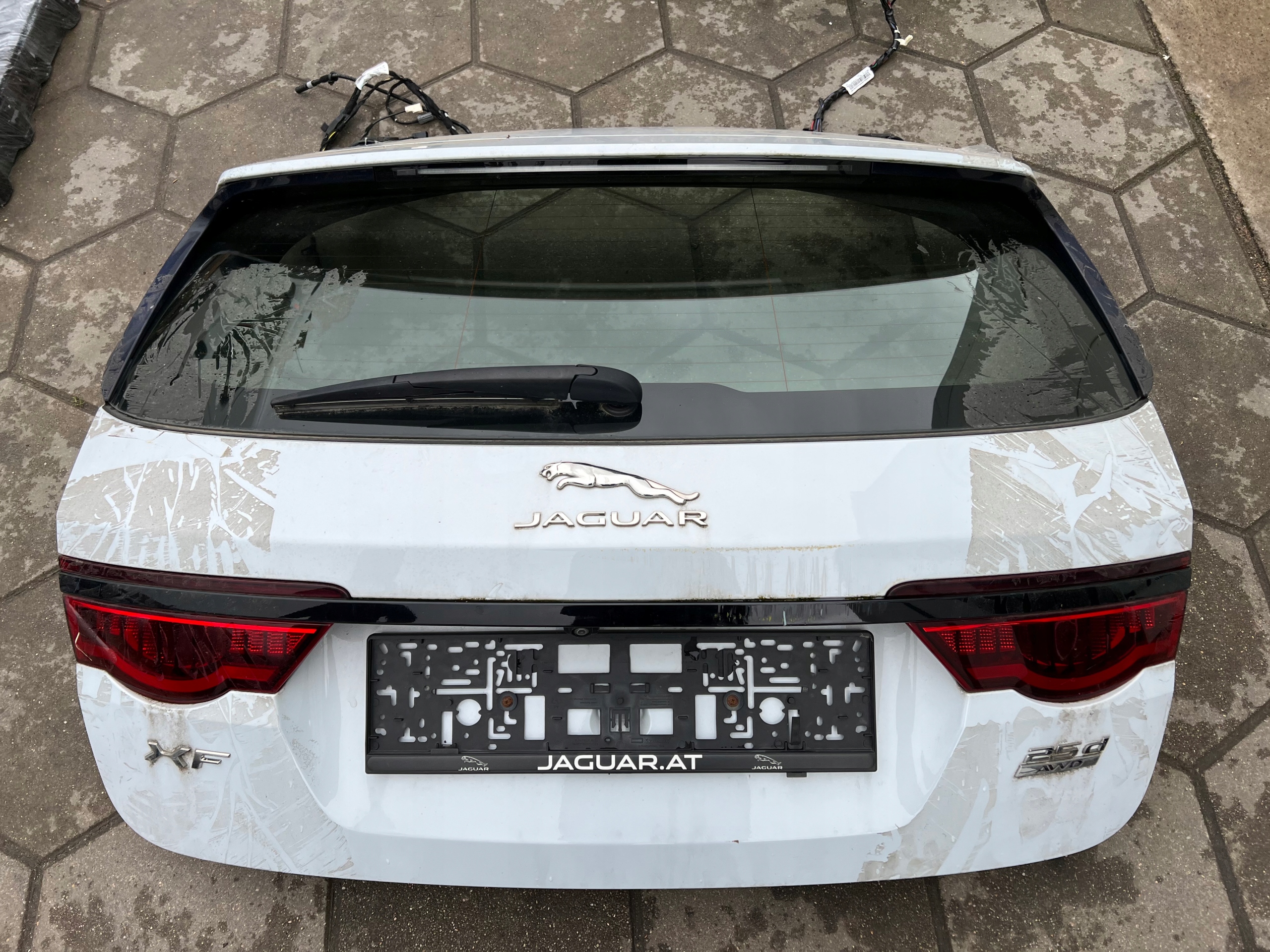 JAGUAR XF X260 SPORTBRAKE KOMBI KLAPA BAGAŻNIKA