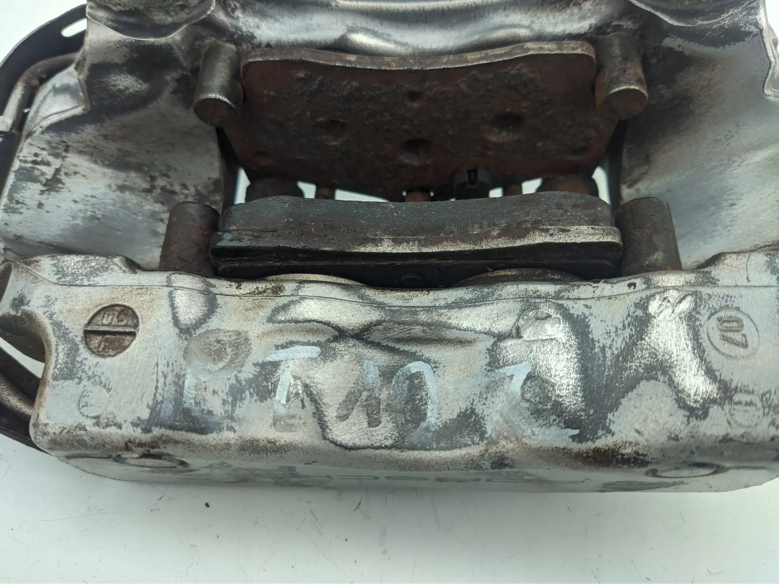 caliper brake right rear part PORSCHE CAYENNE and 7L 207673043