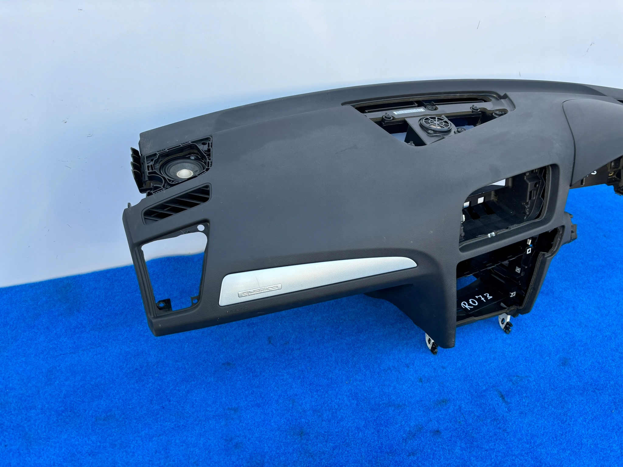 AUDI Q5 8R dashboard instrument panel console cockpit UK ANGLIK 8R2857041 RO73