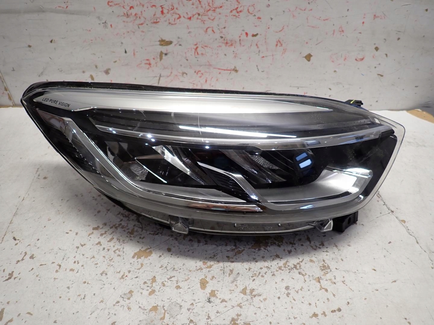 light front front right RENAULT CAPTUR LIFT 2017- FULL LED 260107244