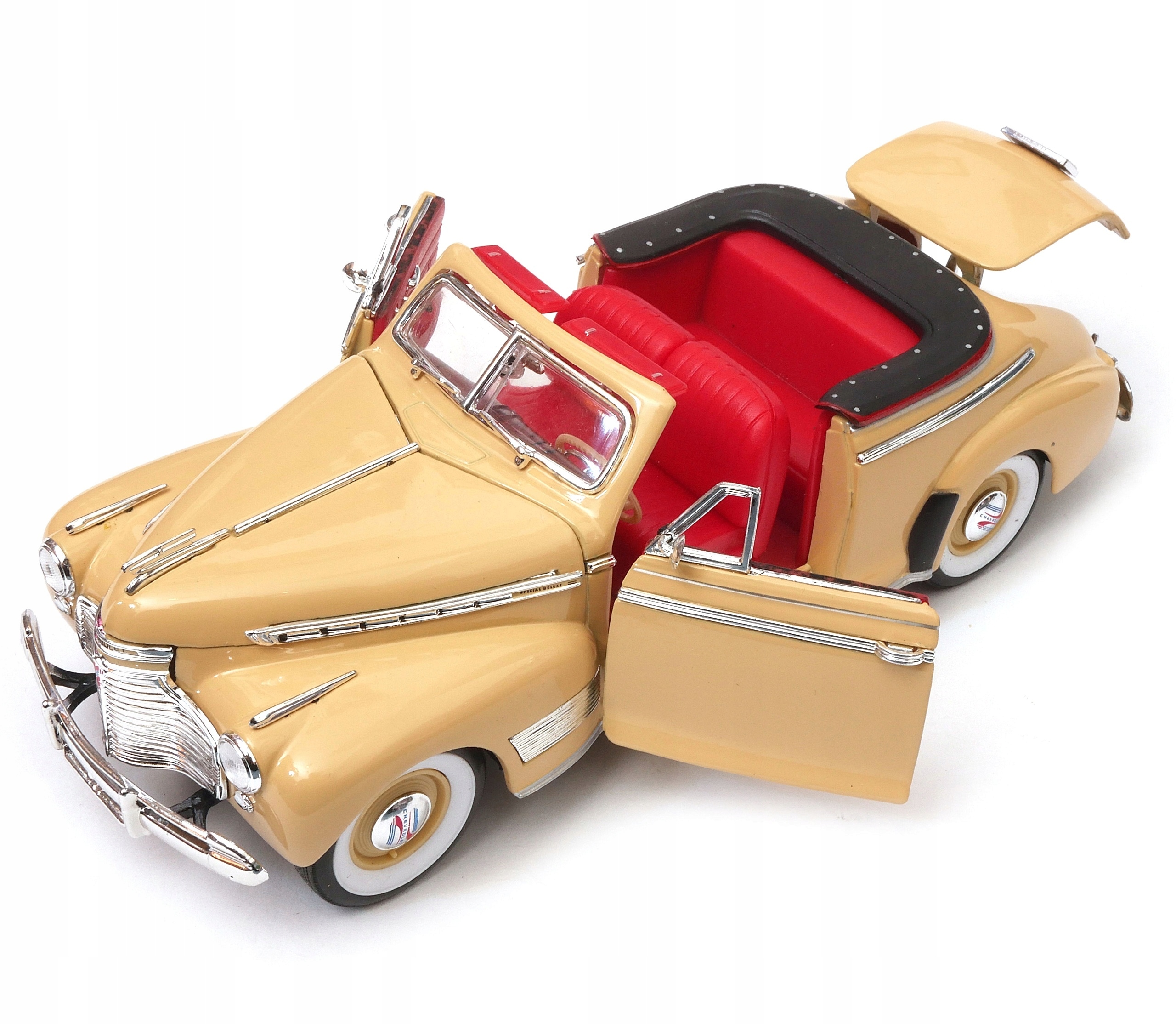 Chevrolet Special Deluxe 1941 model Welly cream 1:24