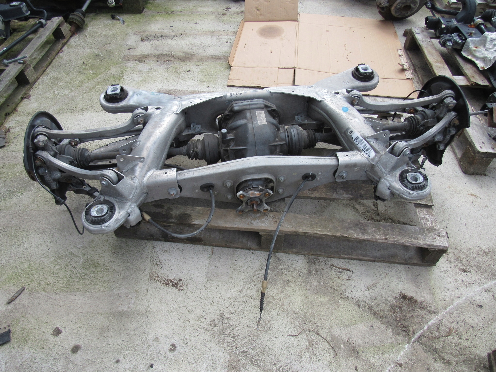 MERCEDES SL W230 R230 SANKI WÓZEK KOŁYSKA TYŁ