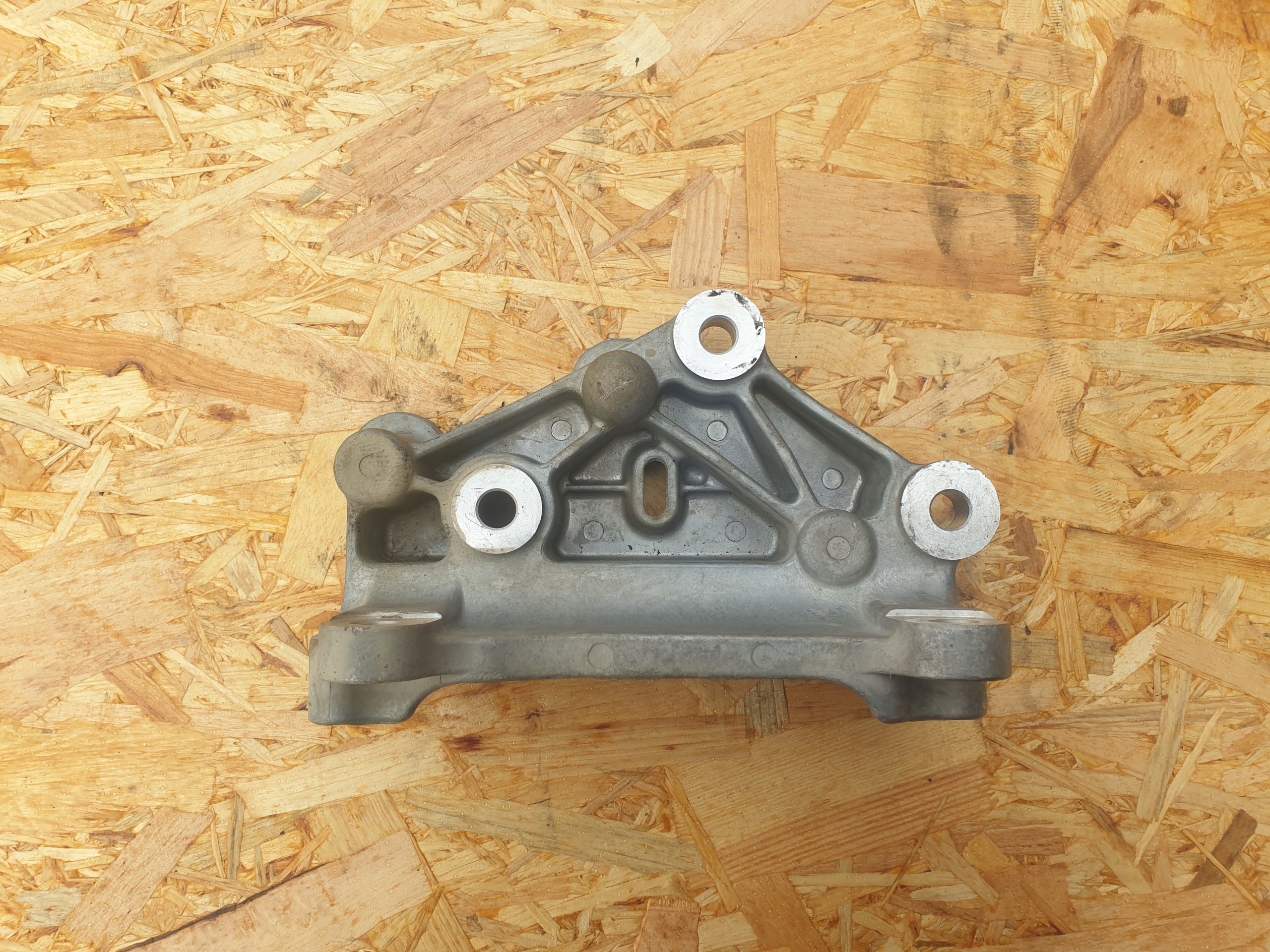 Support Support plaque Boîte de vitesse Engrenage MERCEDES SPRINTER 2,2CDI A9103640100
