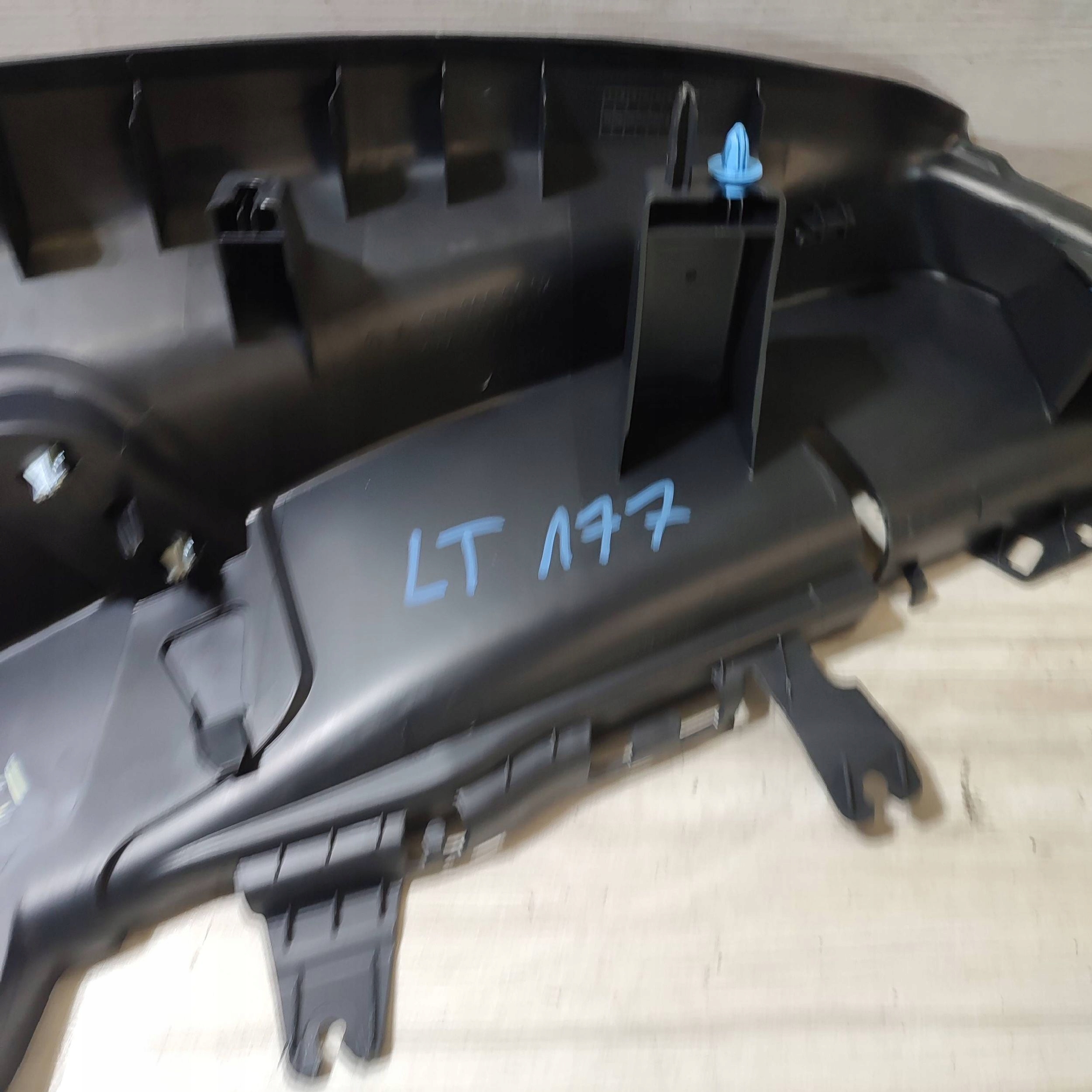 cap threshold rear rear part side left Mercedes-Benz A W177 A1776900102