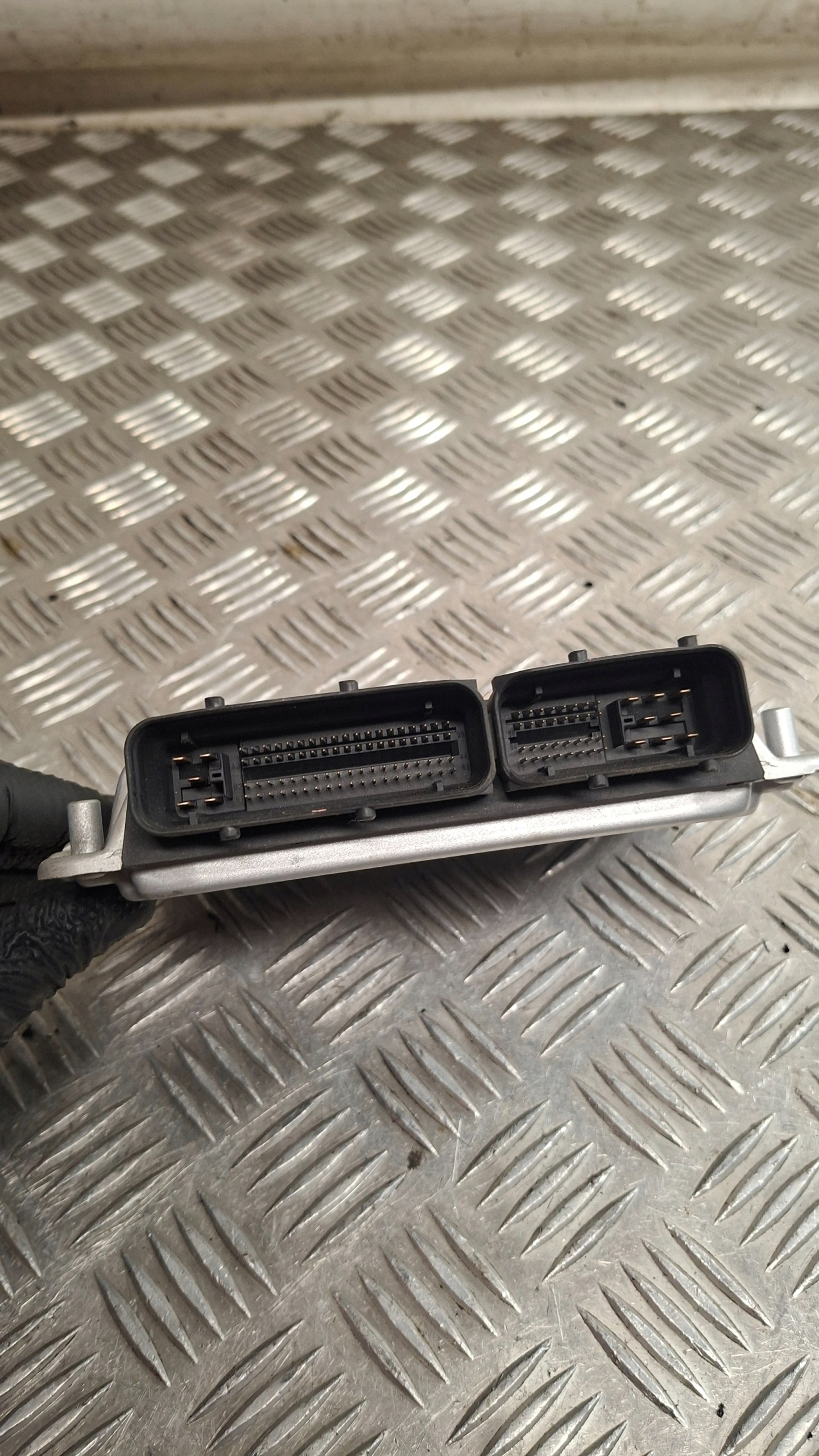 control unit of the engine AUDI A3 8L 1.8