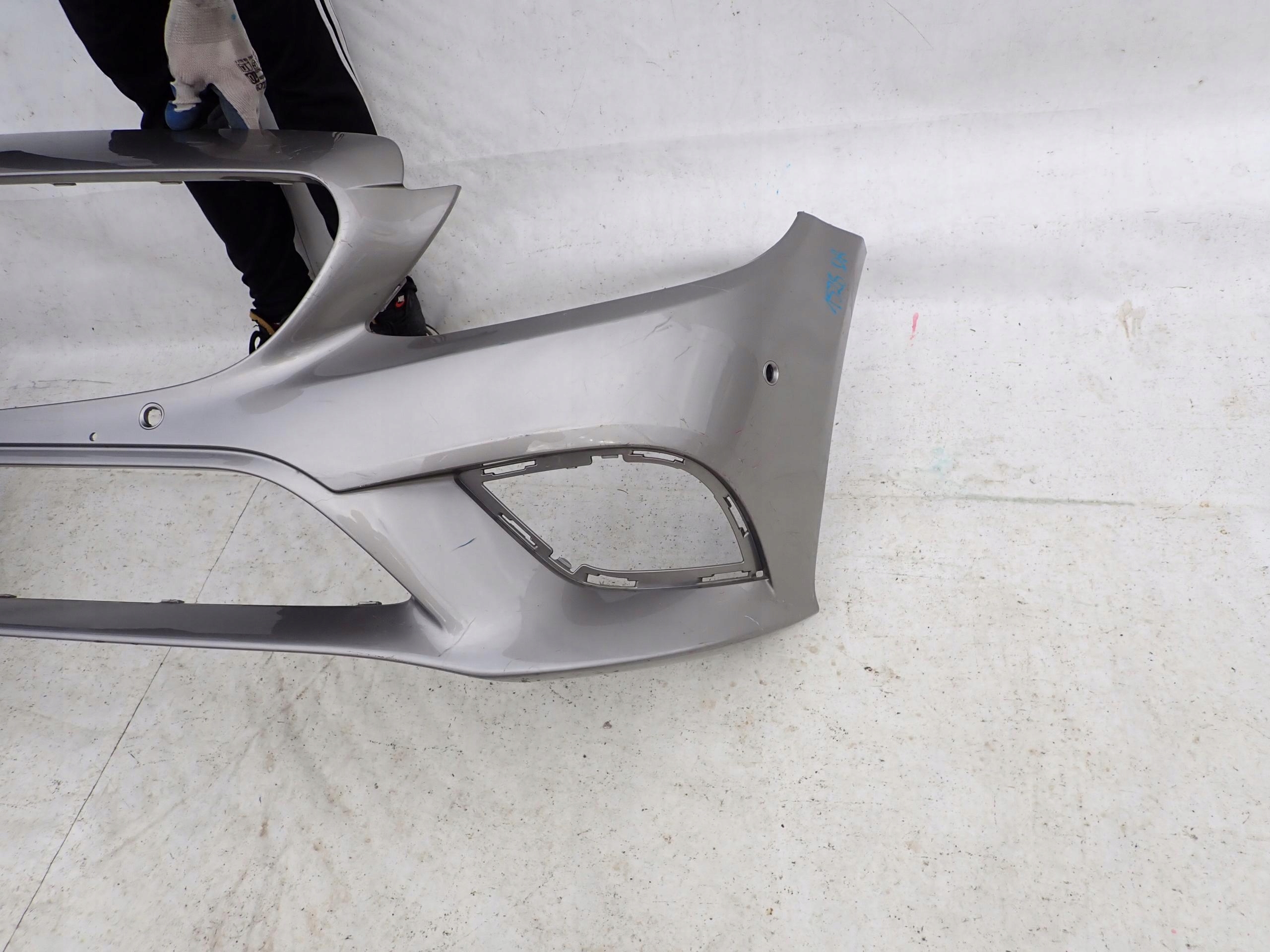 MERCEDES C-KLASA W205 LIFT 18- bumper front PDC