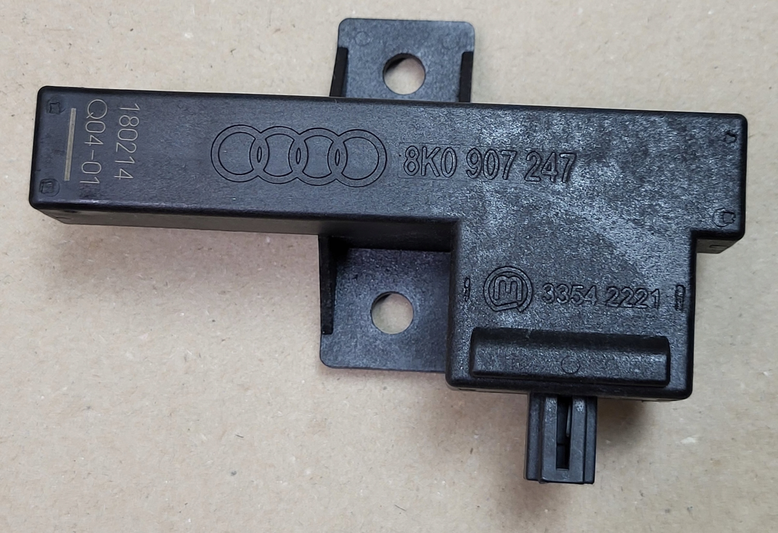 aerial module control unit KEYLESS AUDI A4 B8 8K 8K0907247 OE EUROPA