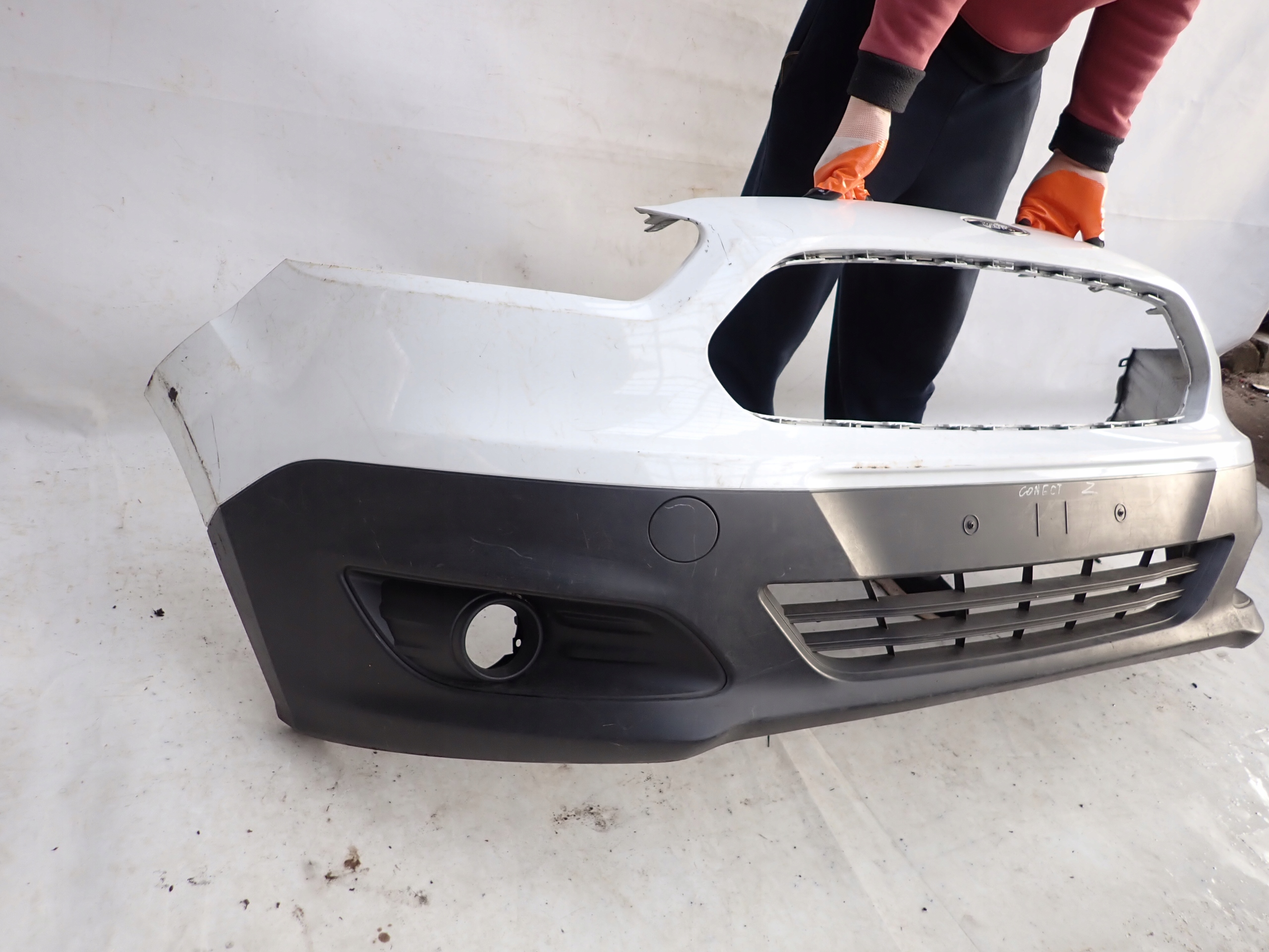 FORD TRANSIT COURIER II MK2 13-> bumper front front
