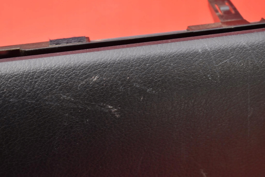 бардачок пассажира европа 55550-76010 lexus CT200H 10-14