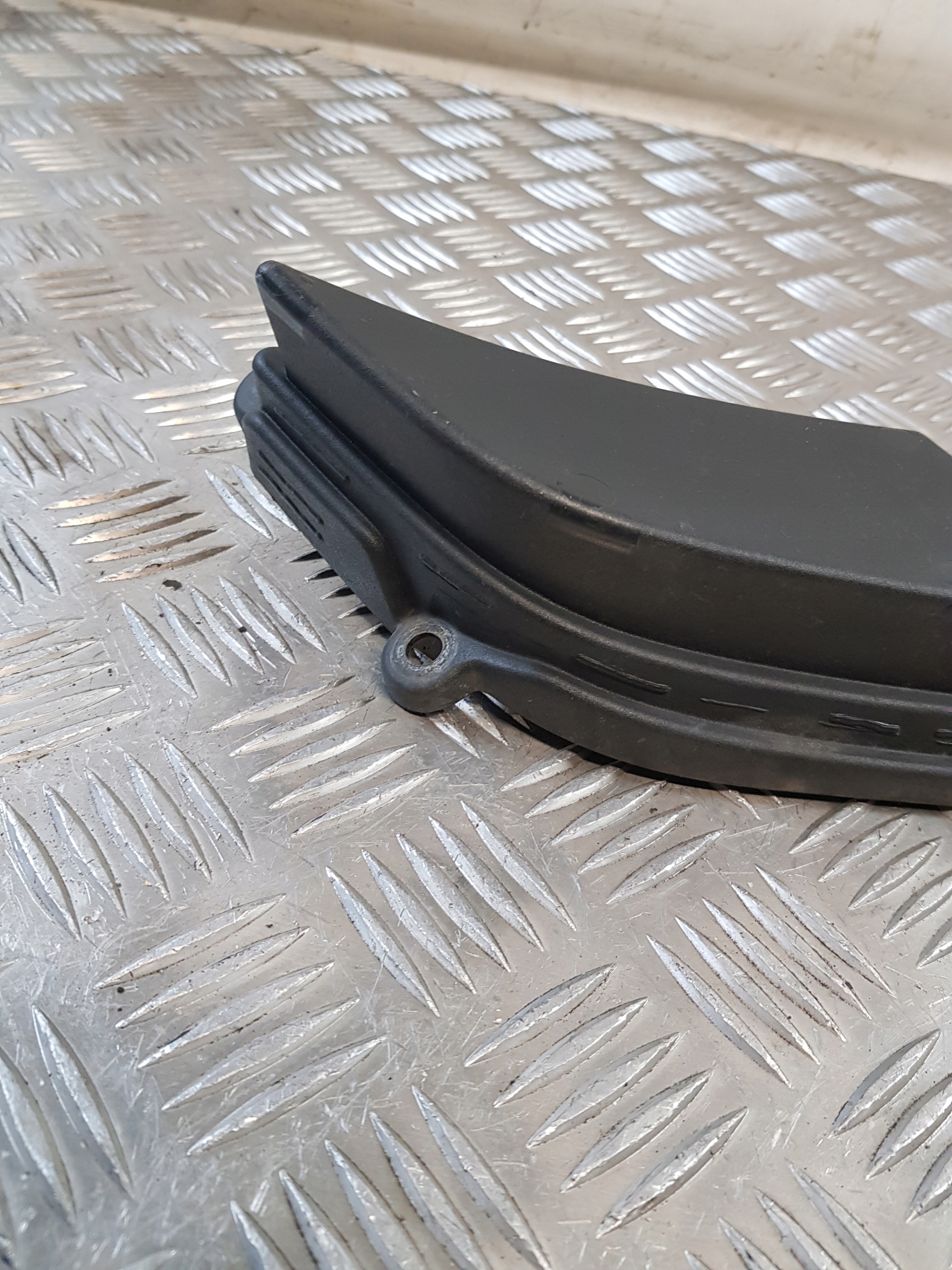 grid spoiler of a bumper left front 6405A183 PEUGEOT 4008 14R