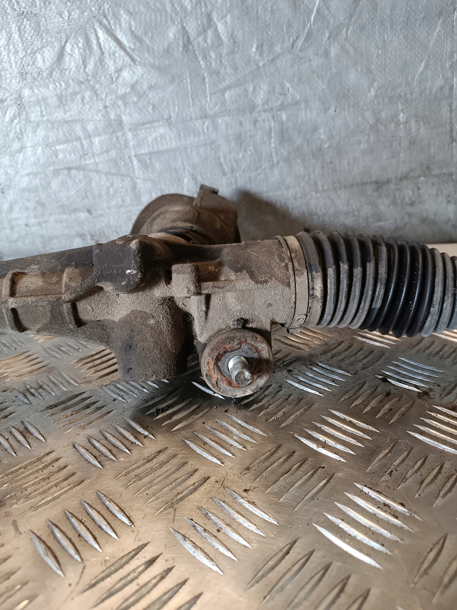Boîter direction Boîter direction TOYOTA AYGO 1.4D 2005r