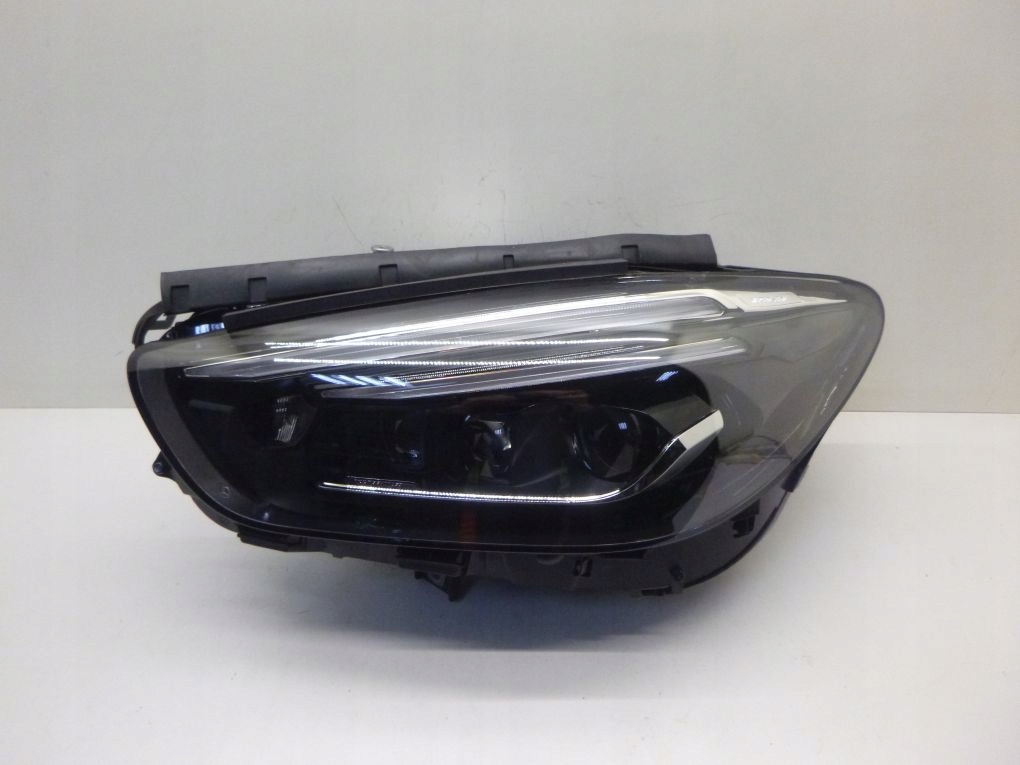 MERCEDES B KLASA W A 247 FULL LED MULTIBEAM left
