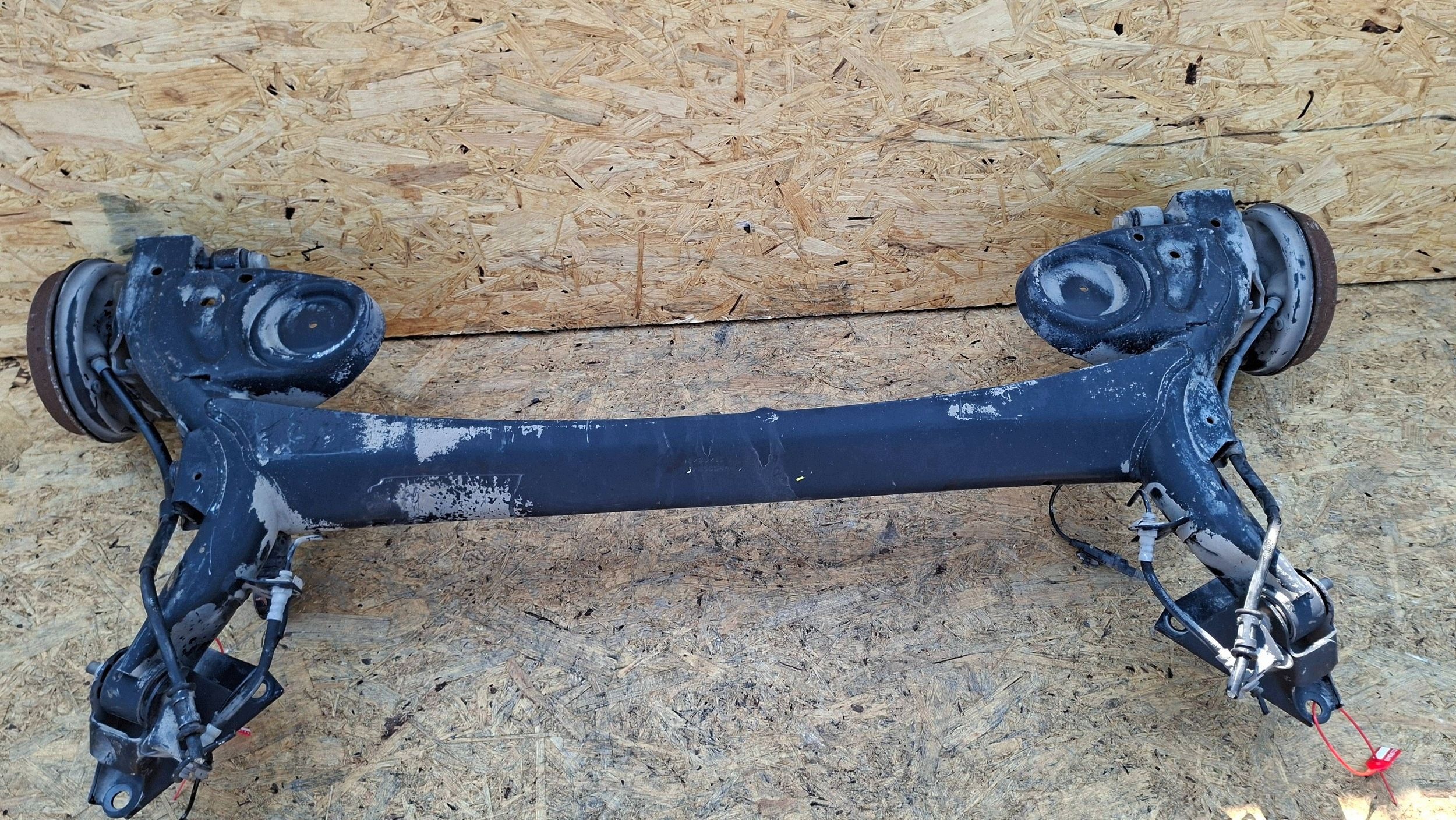 axis rear part FIAT 500 LIFT 2015