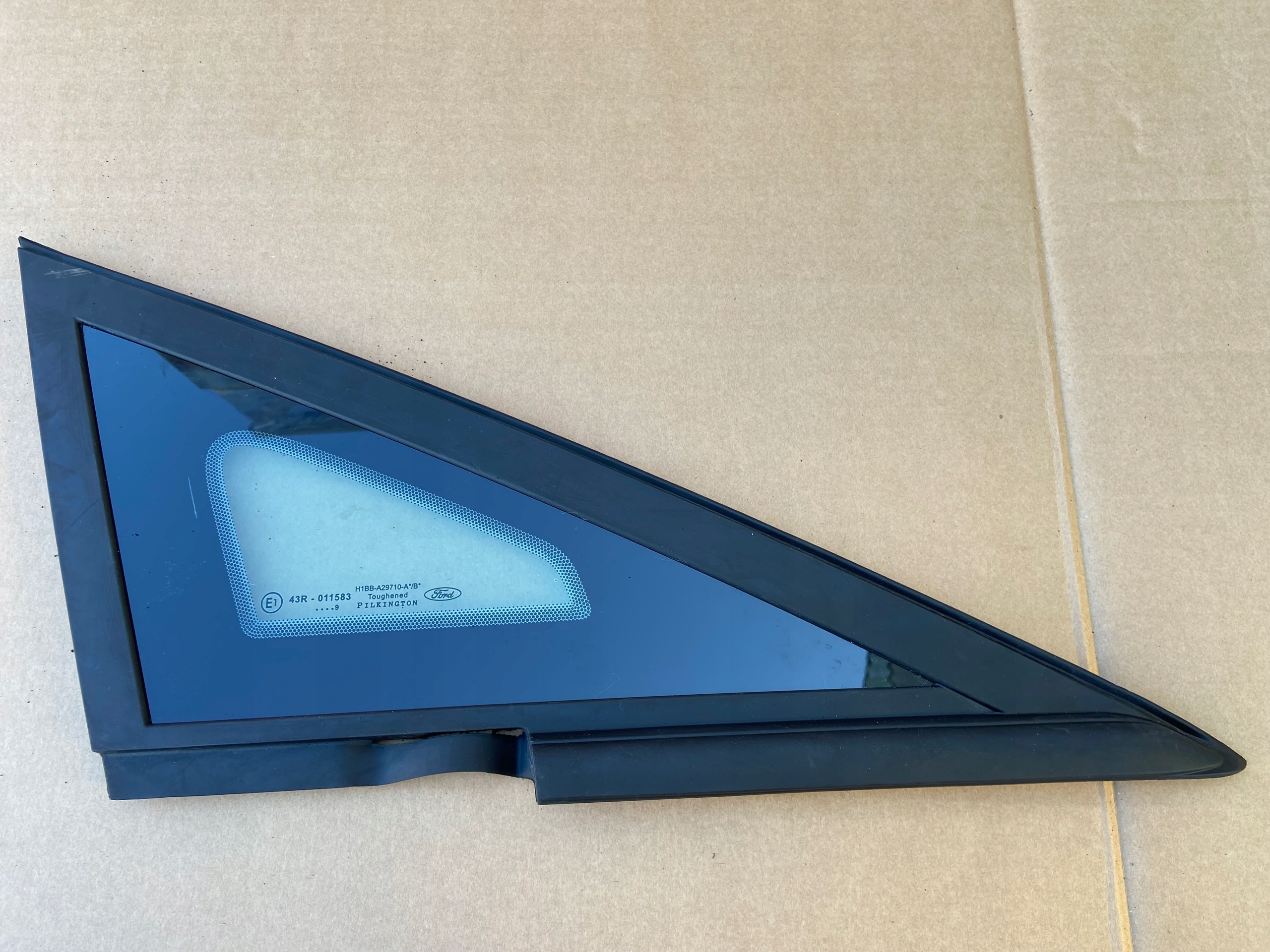 FORD FIESTA MK8 2017-2023 window bodywork right