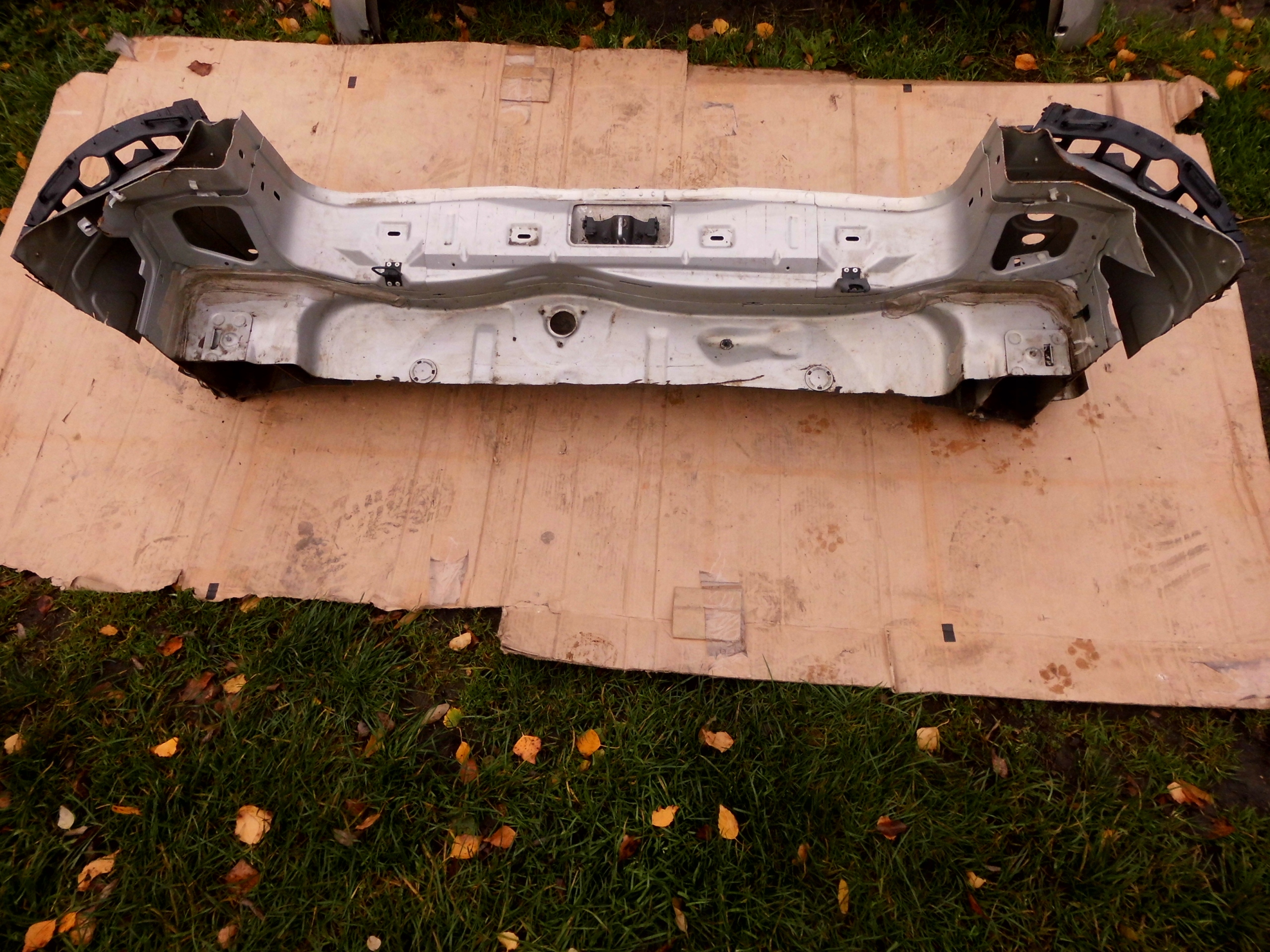 OPEL ZAFIRA B PAS TYLNY Z167