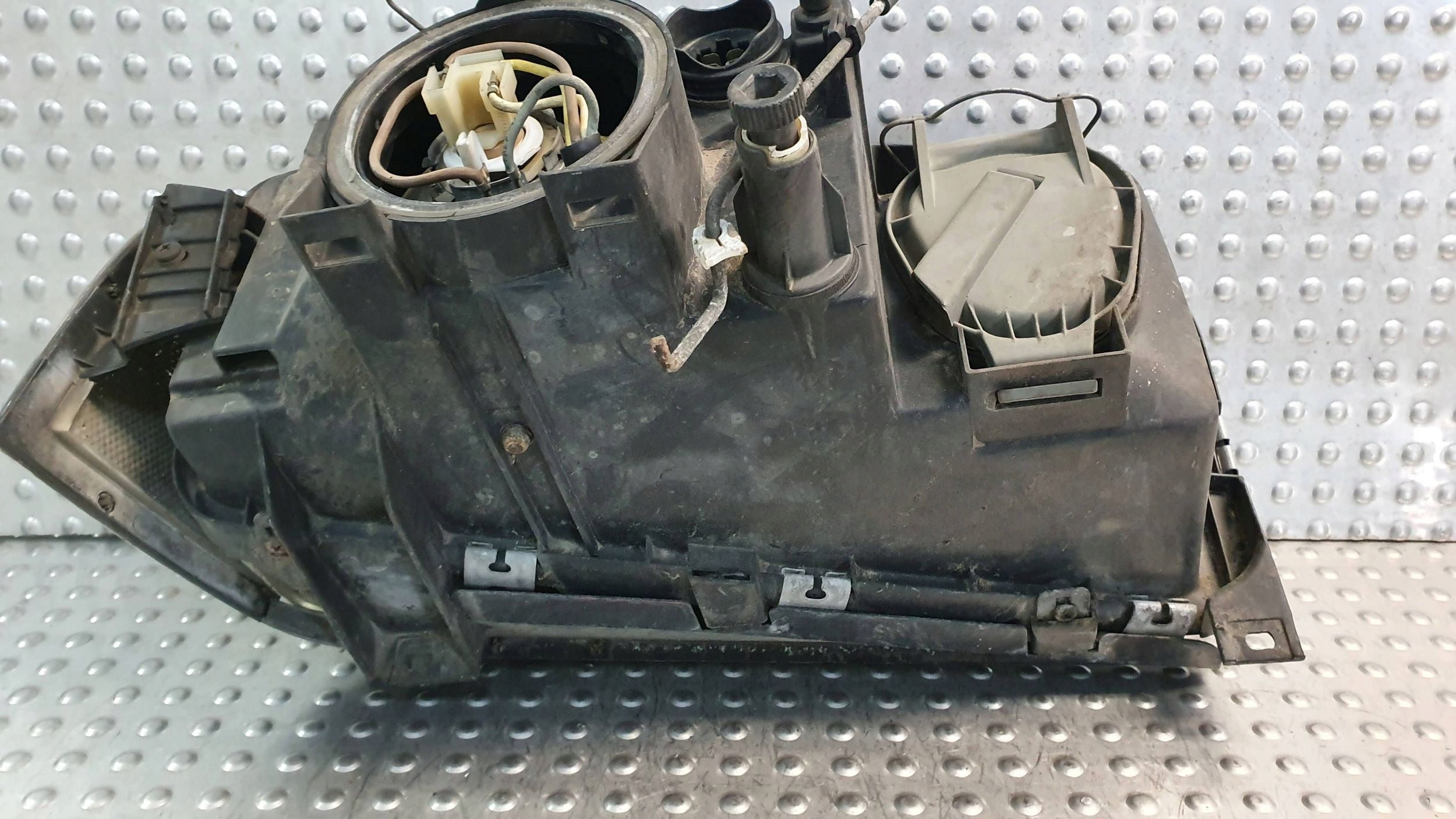 světlo předek levá AUDI 200 C3 83