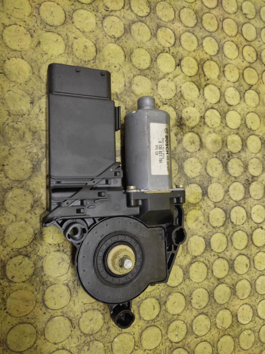 VW GOLF IV mini motor windows right front 0130821764