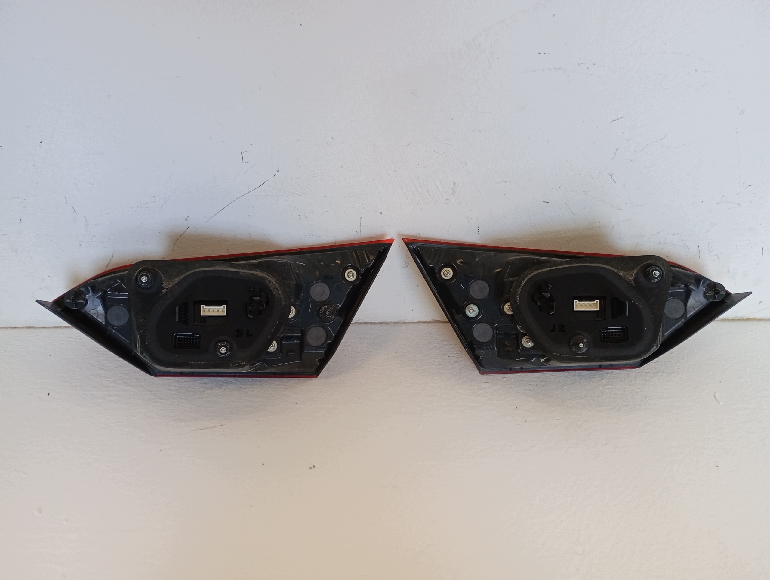 light rear part rear TOYOTA CAMRY for the bonnet