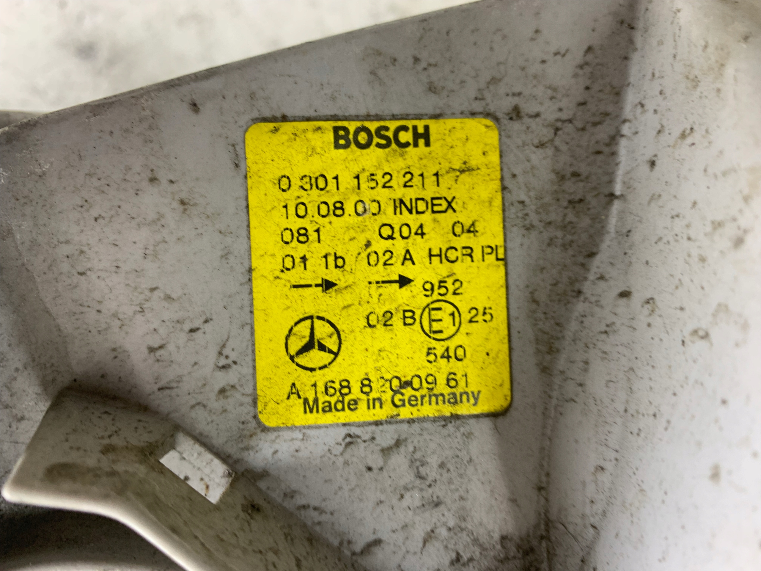 MERCEDES W168 light left front A1688200961
