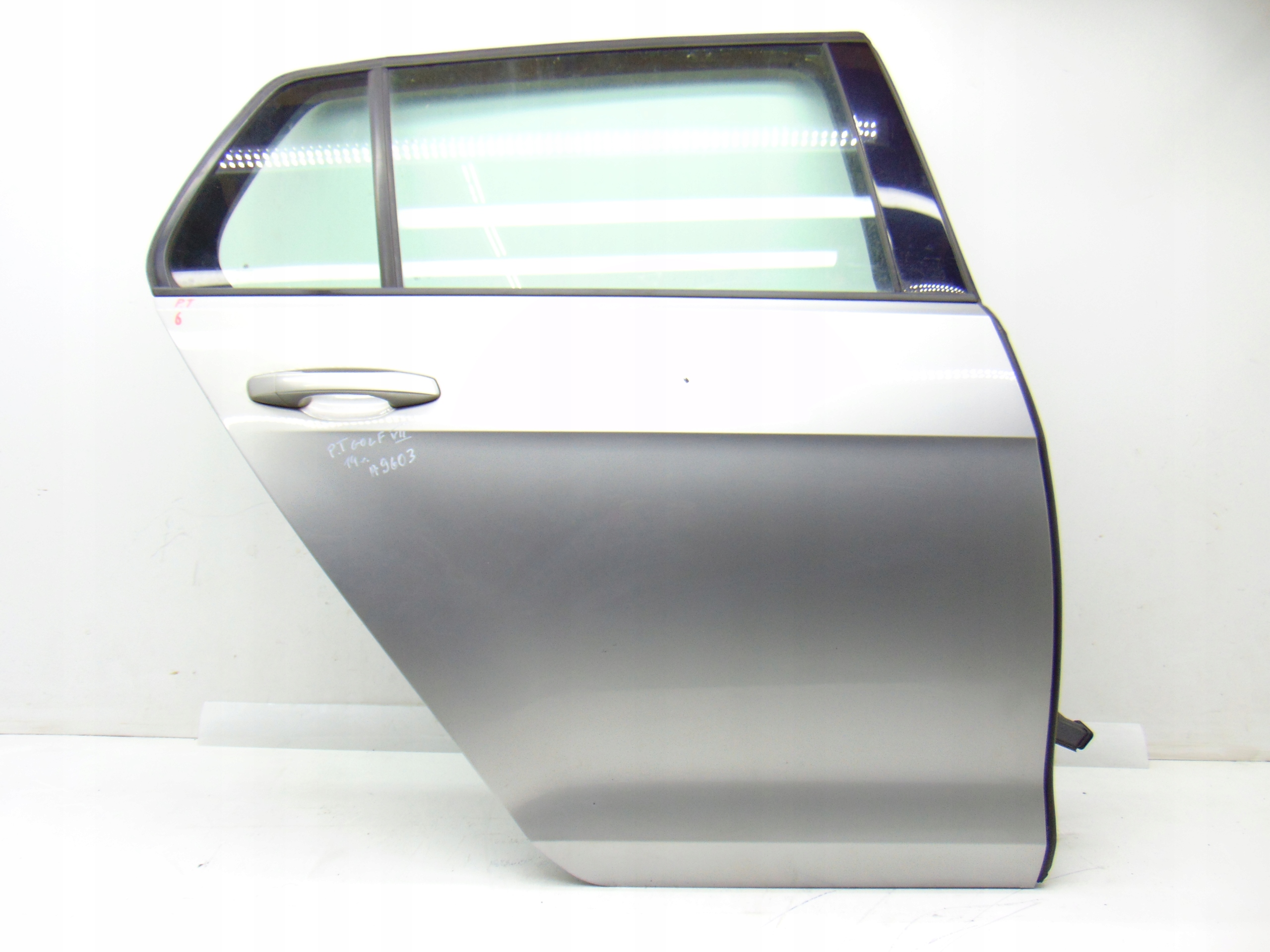 ДВЕРІ ПРАВЕ ПРАВИЙ ЗАД. ЗАДНЄ VW GOLF VII Mk7 HB Lb7w