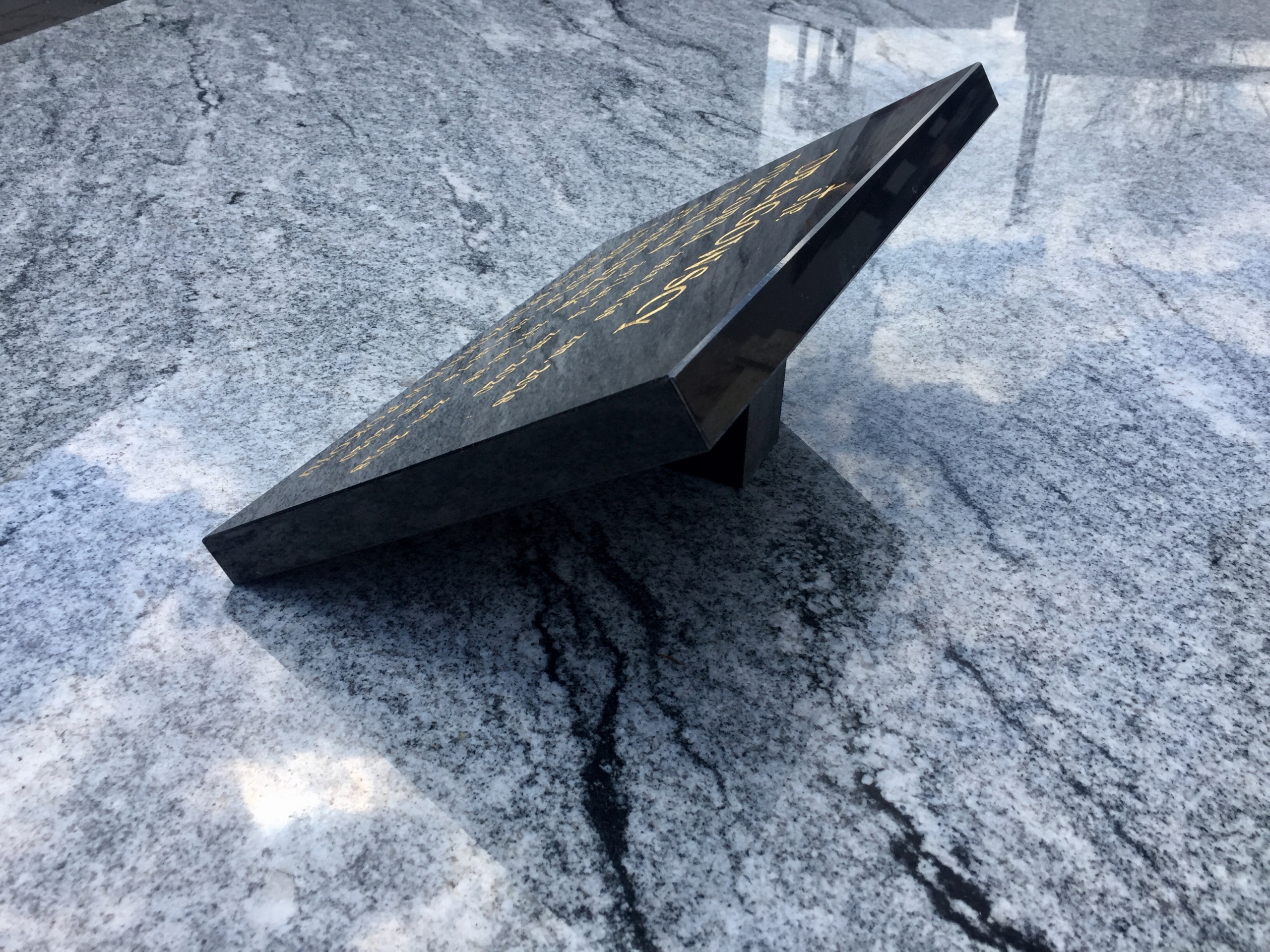 TABLICA GRANITOWA WRAZ Z KLINEM 40x50 gr3 SZWED