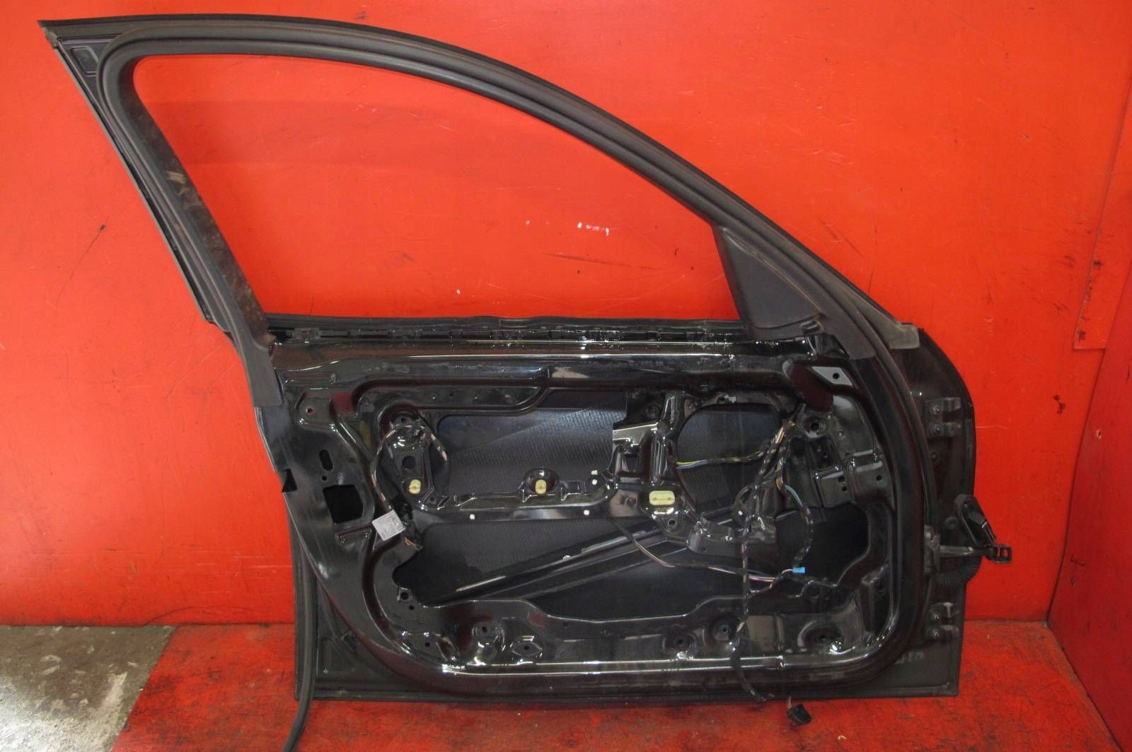 BMW 3 E90 E91 door left front front black, 475 475/9 BLACK SAPPHIRE