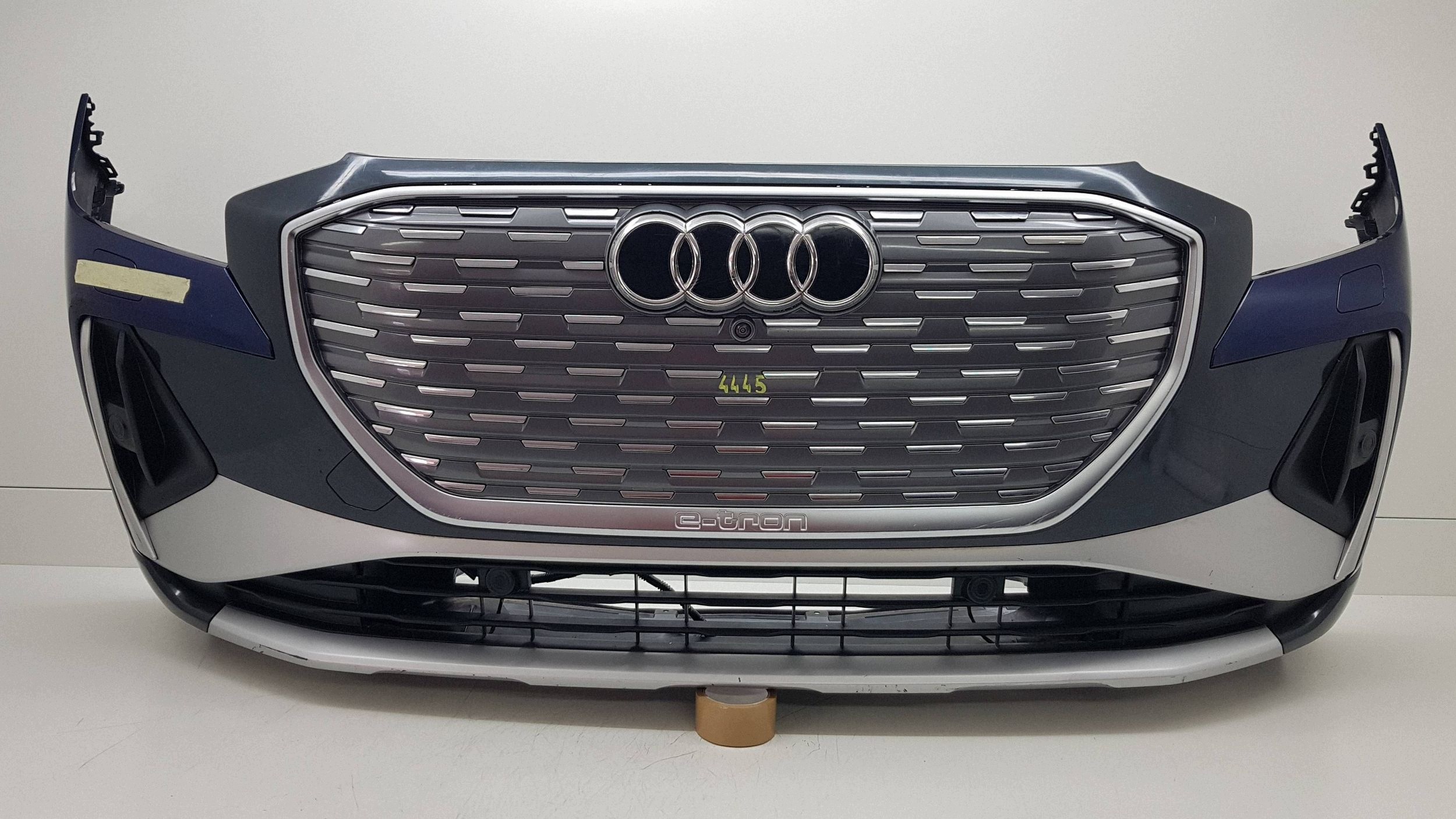 AUDI Q4 E-TRON s-line 2021 - + KAMERA bumper front 89A.807.725.A
