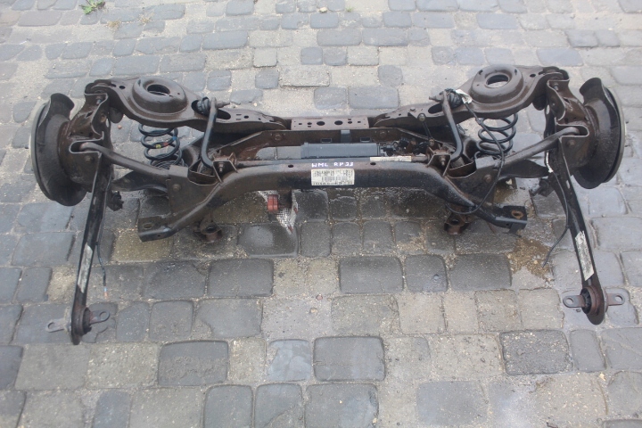 BELKA ZAWIESZENIA TYLNA FORD FOCUS III MK3 1.6