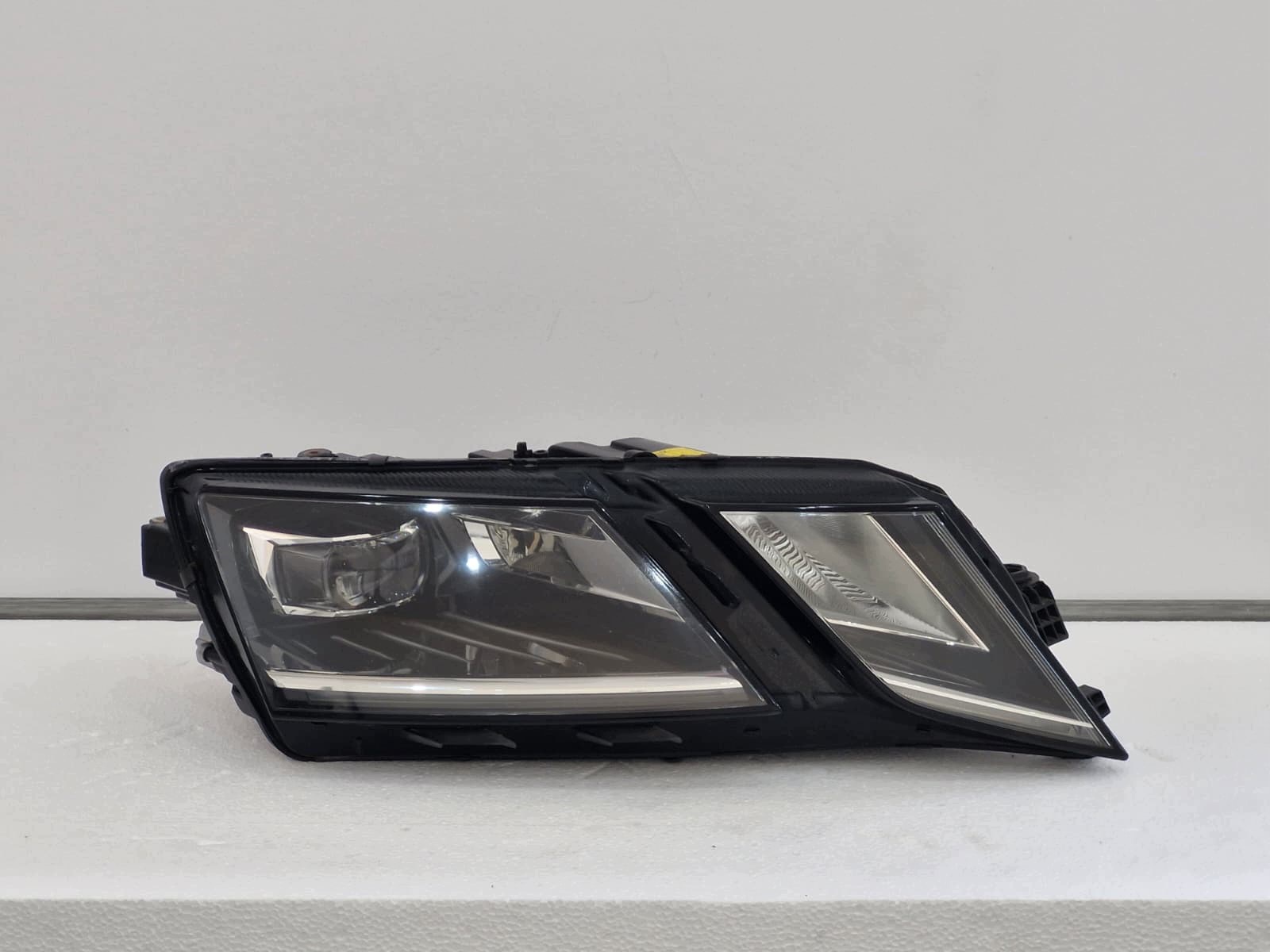 light right Skoda Octavia III LIFT FULL LED