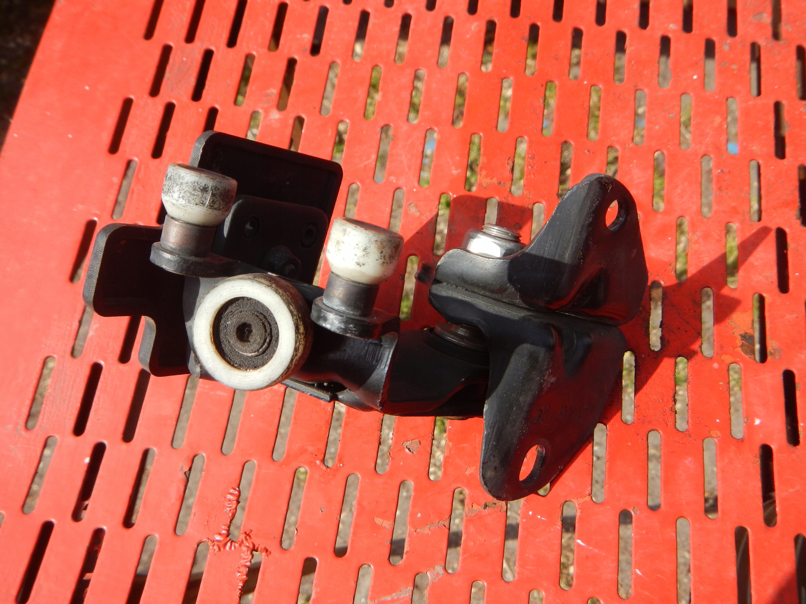 DRZWI PRZESUWNE LEWE DUCATO III ROLKA SRODKOWA