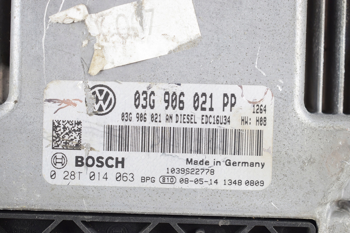 computer control unit VW 2.0 TDI 03G906021PP