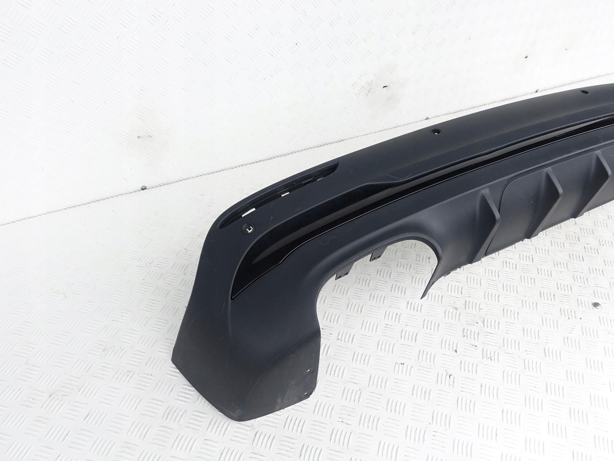 MERCEDES B-KLASA W247 AMG 18- STOSSSTANGE SPOILER HECK