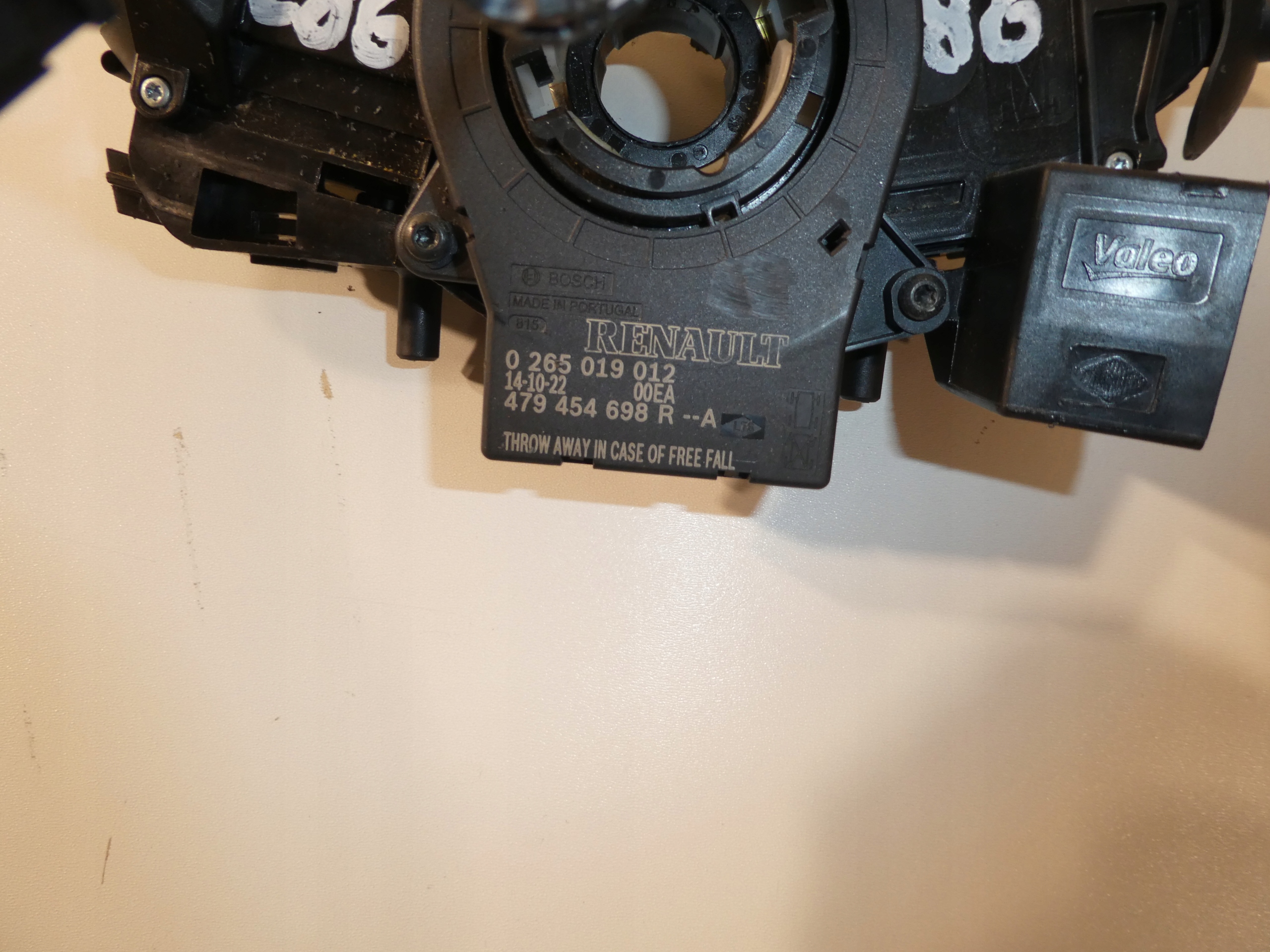 steering wheel levers and controls ring TRAFIC III VIVARO B 479454698R