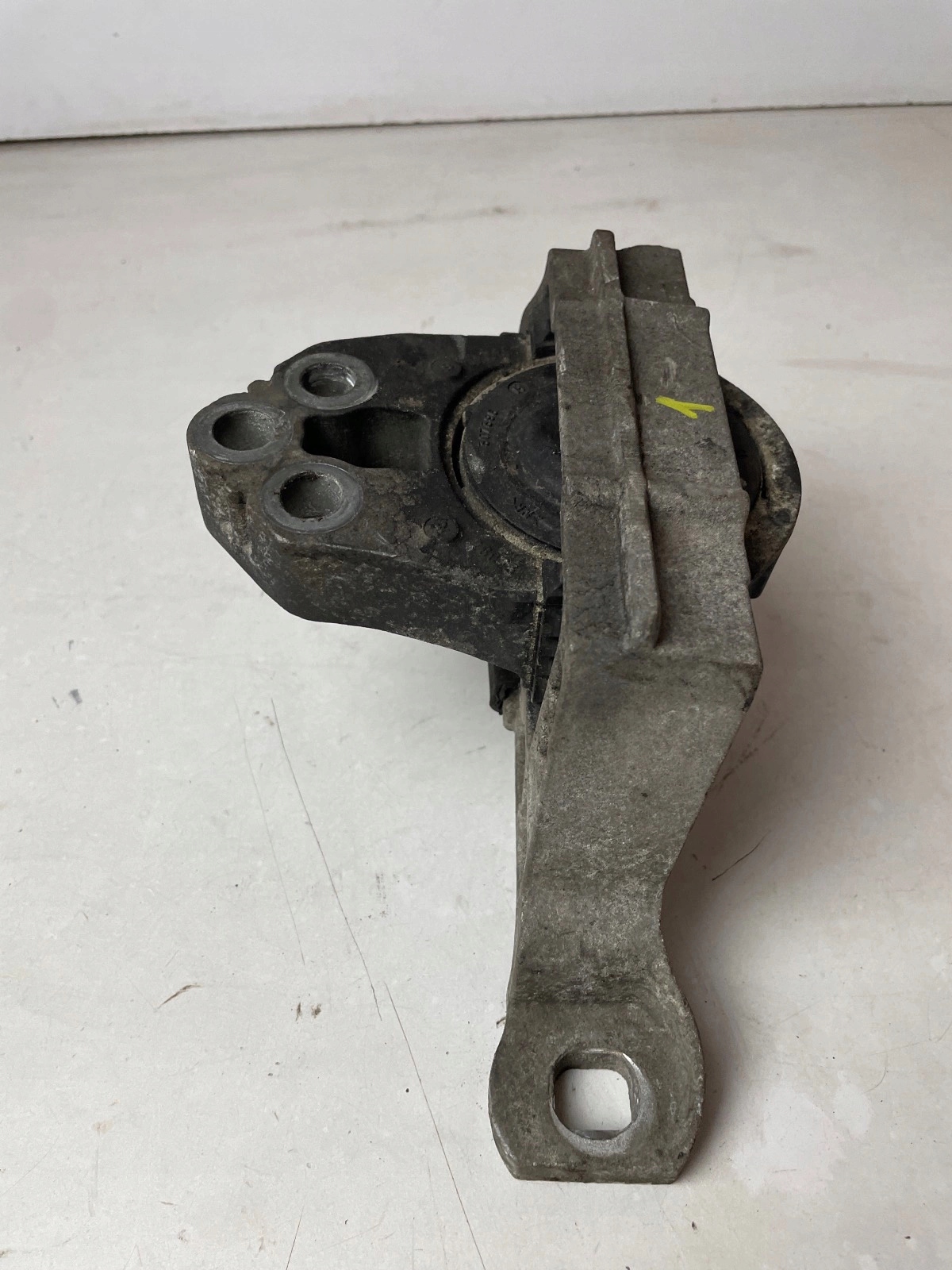 holder engine mount Ford Transit Connect mk2 Kuga MK3 1.5 TDCI