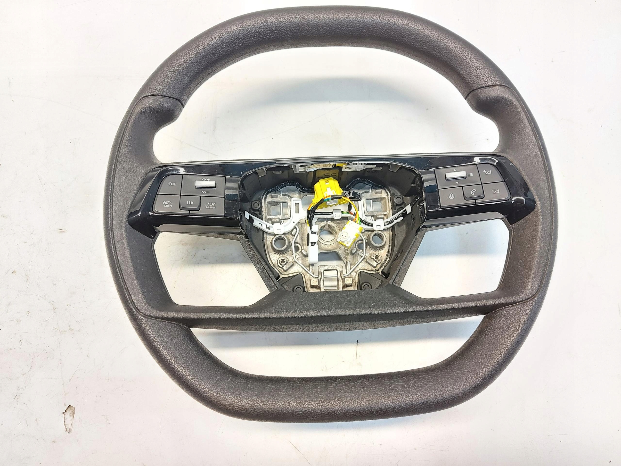 PSA Vivaro Jumpy Expert Proace 2024 lenkrad 98532080ZD