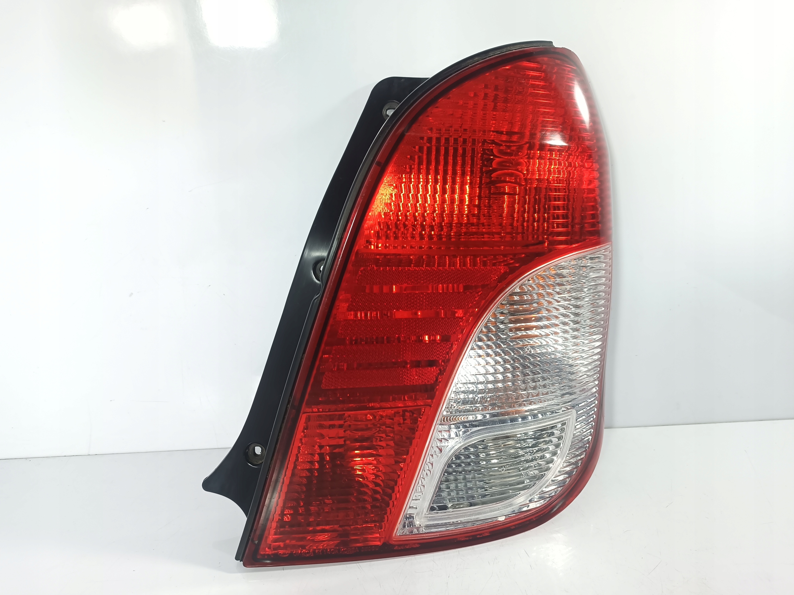 Kia Carens 1 and 99-02 light rear rear part right