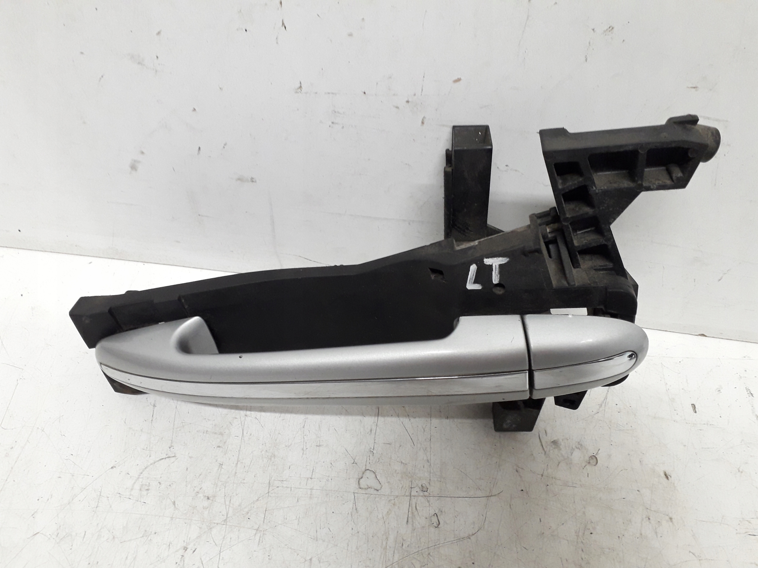 MERCEDES A KLASA W168 LAKIER 761 KLAMKA ZEWNĘTRZNA LEWA TYLNA TYŁ